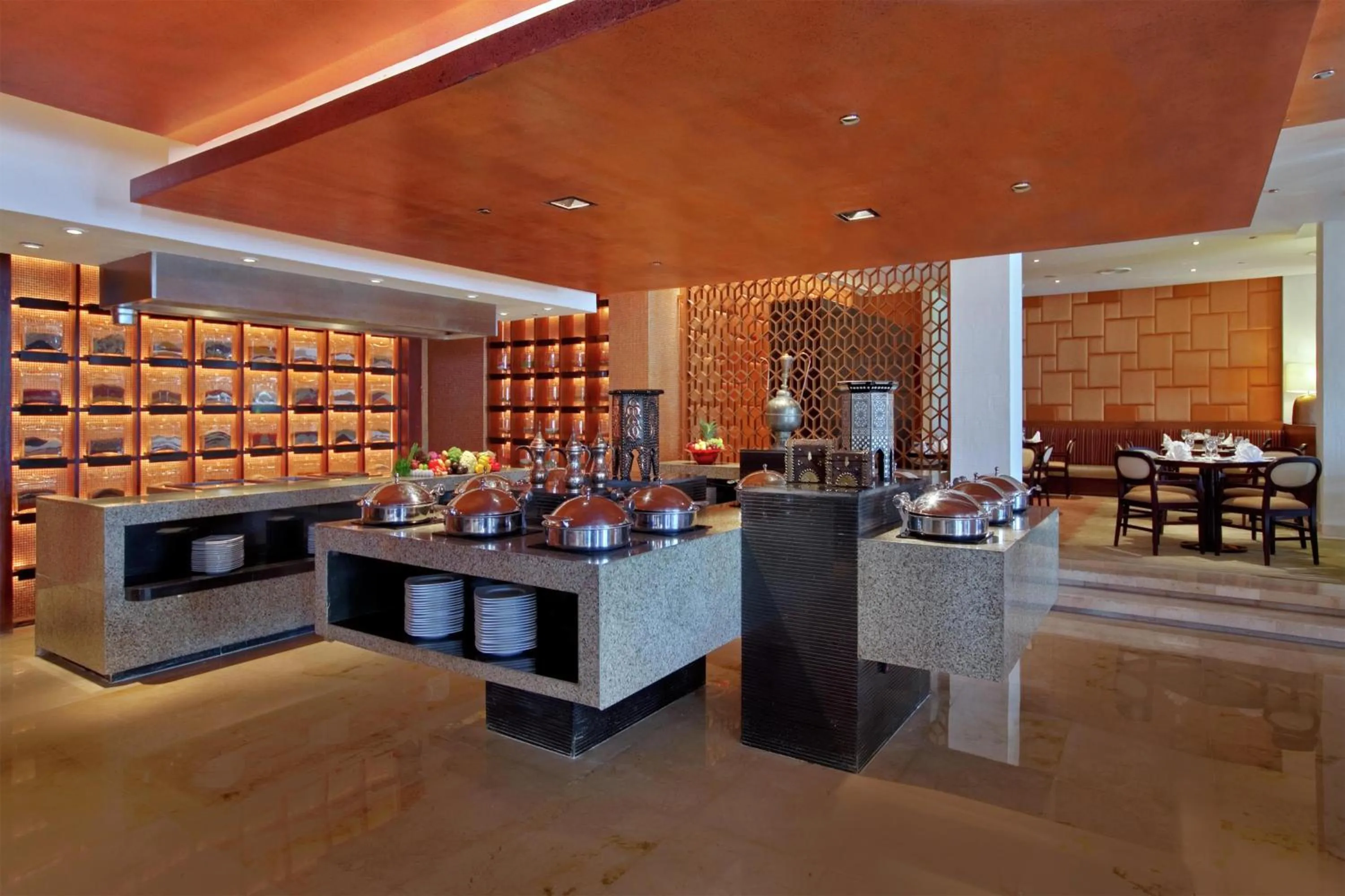 Restaurant/places to eat in Hilton Luxor Resort & Spa