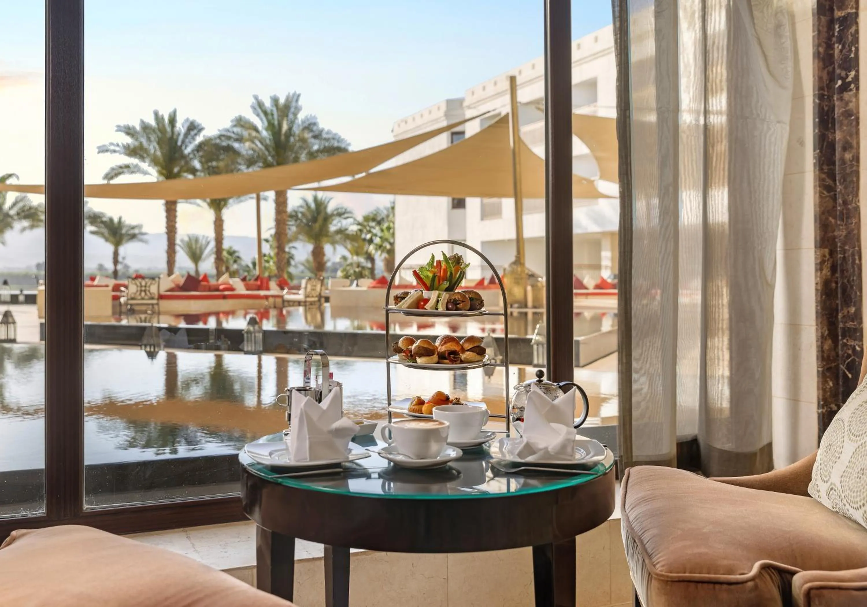 Coffee/tea facilities in Hilton Luxor Resort & Spa