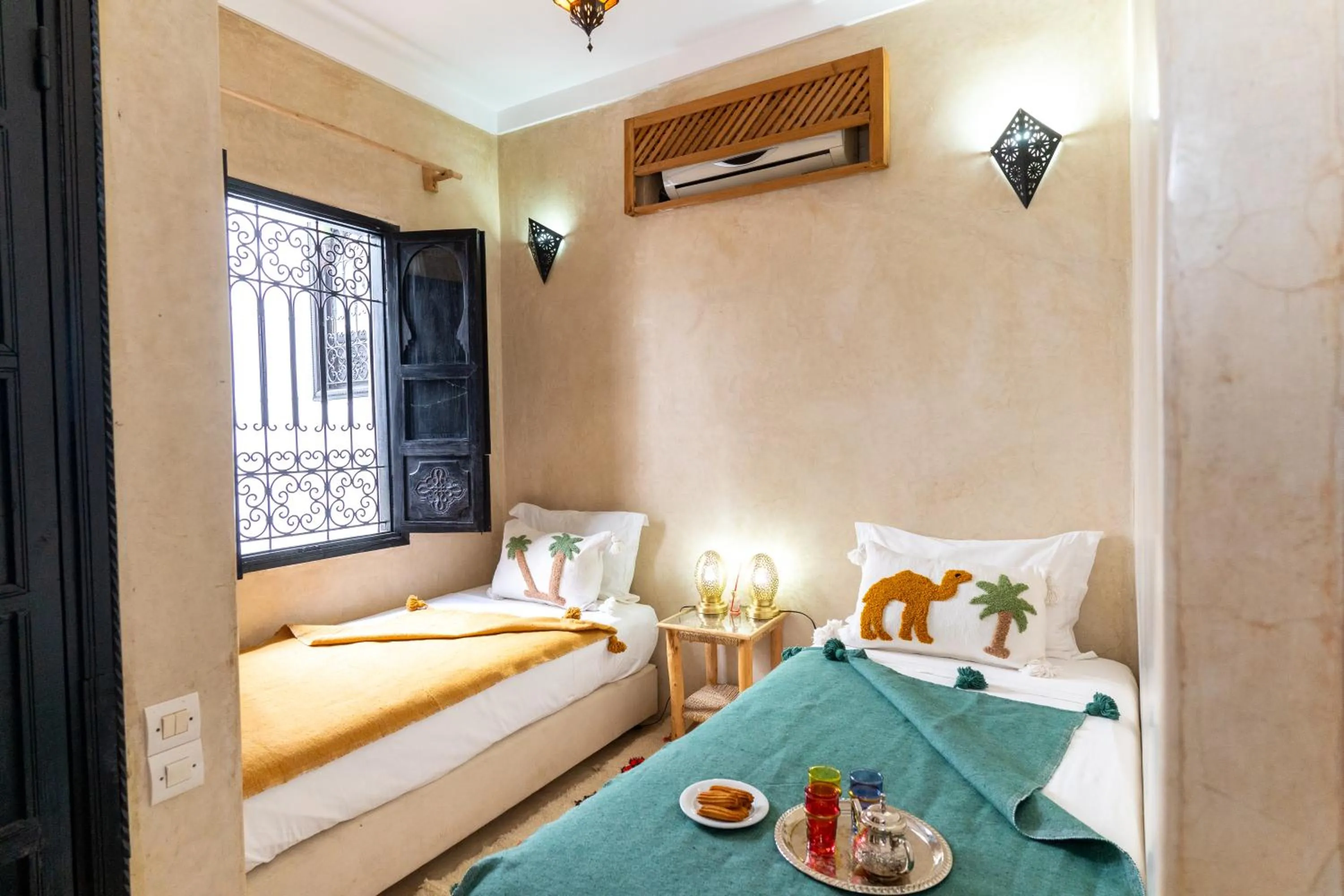 Property building, Bed in Riad Shambala