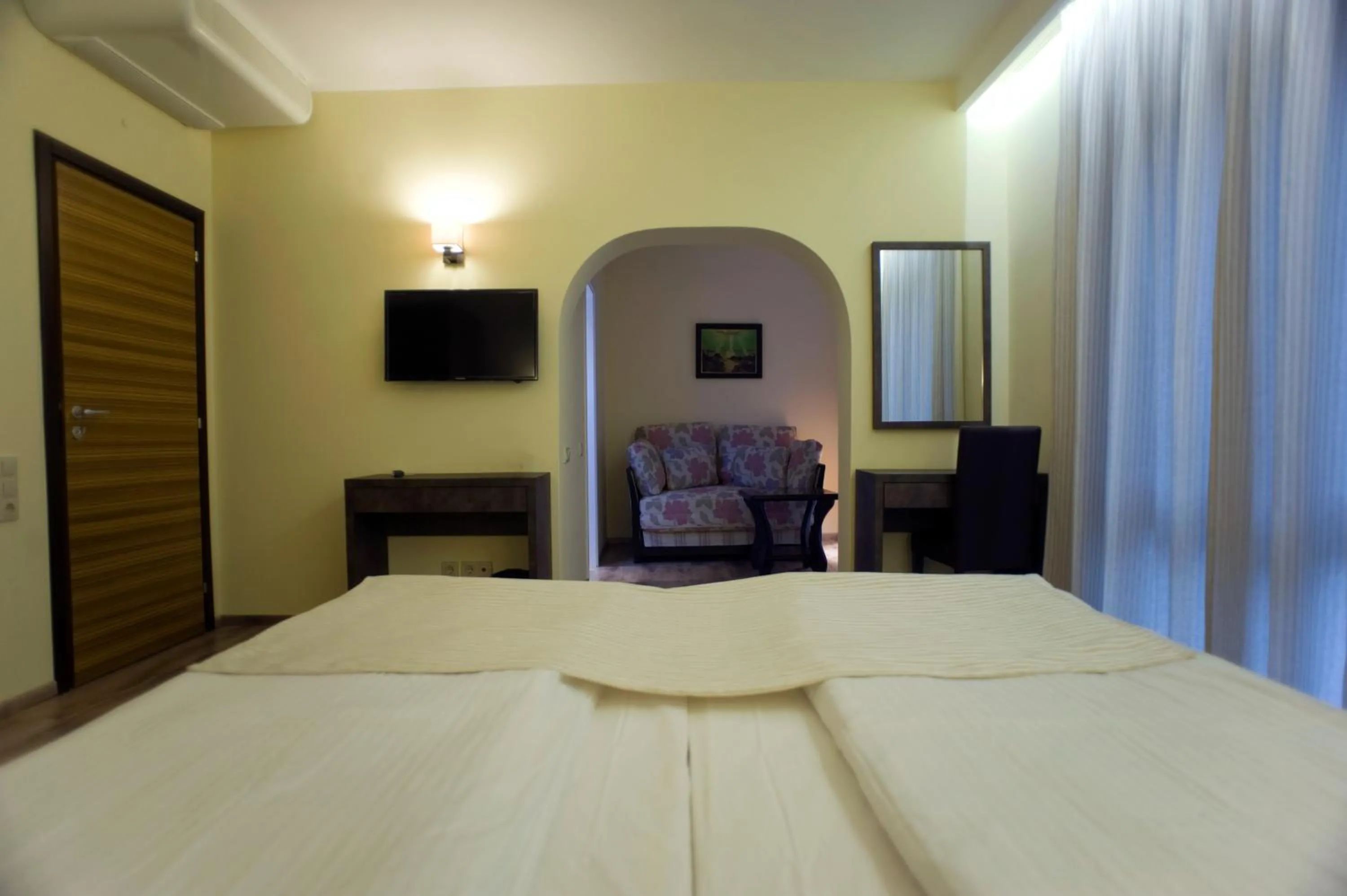 Bedroom, Bed in Aqua Varvara Hotel