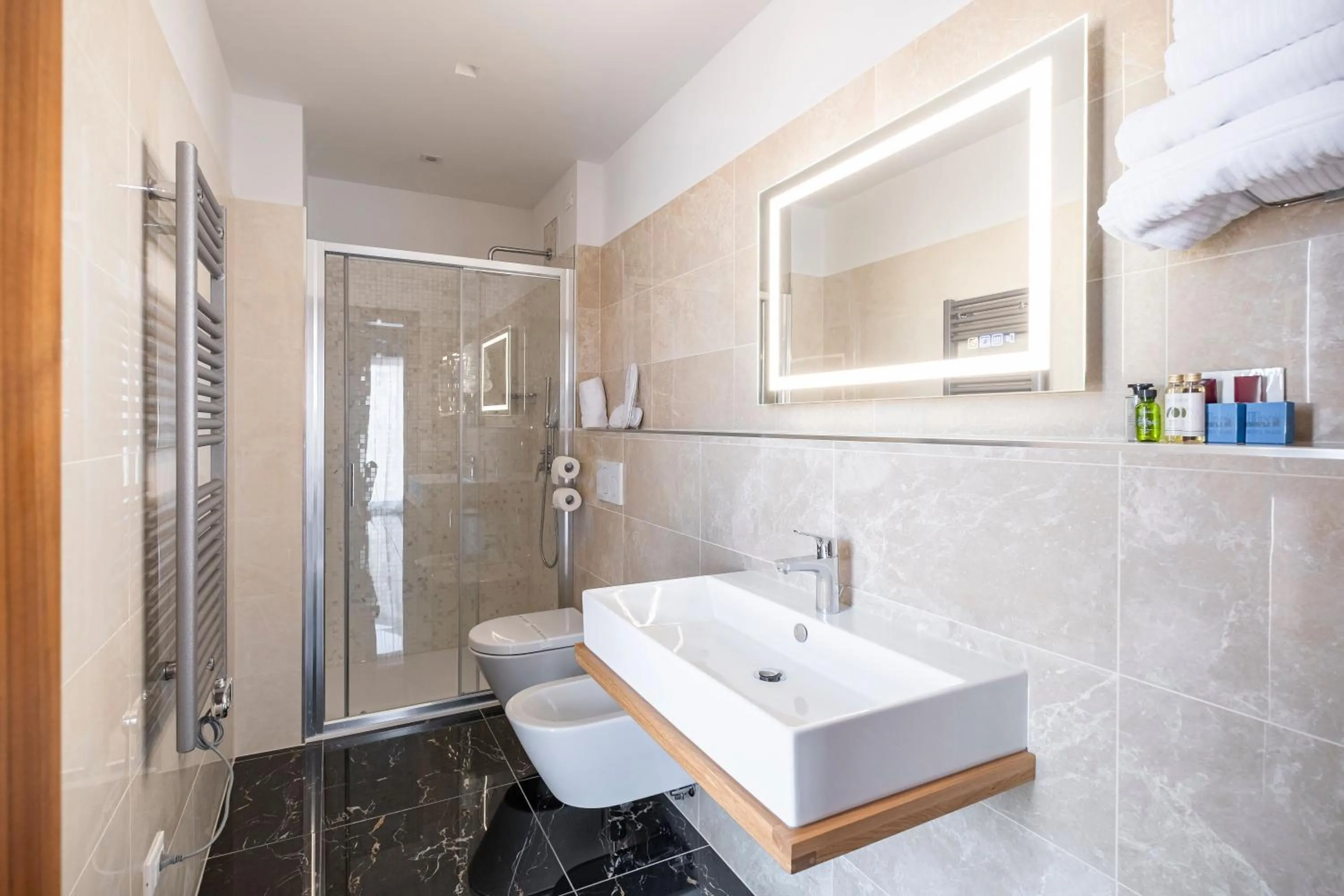 Bathroom in Hotel Mare