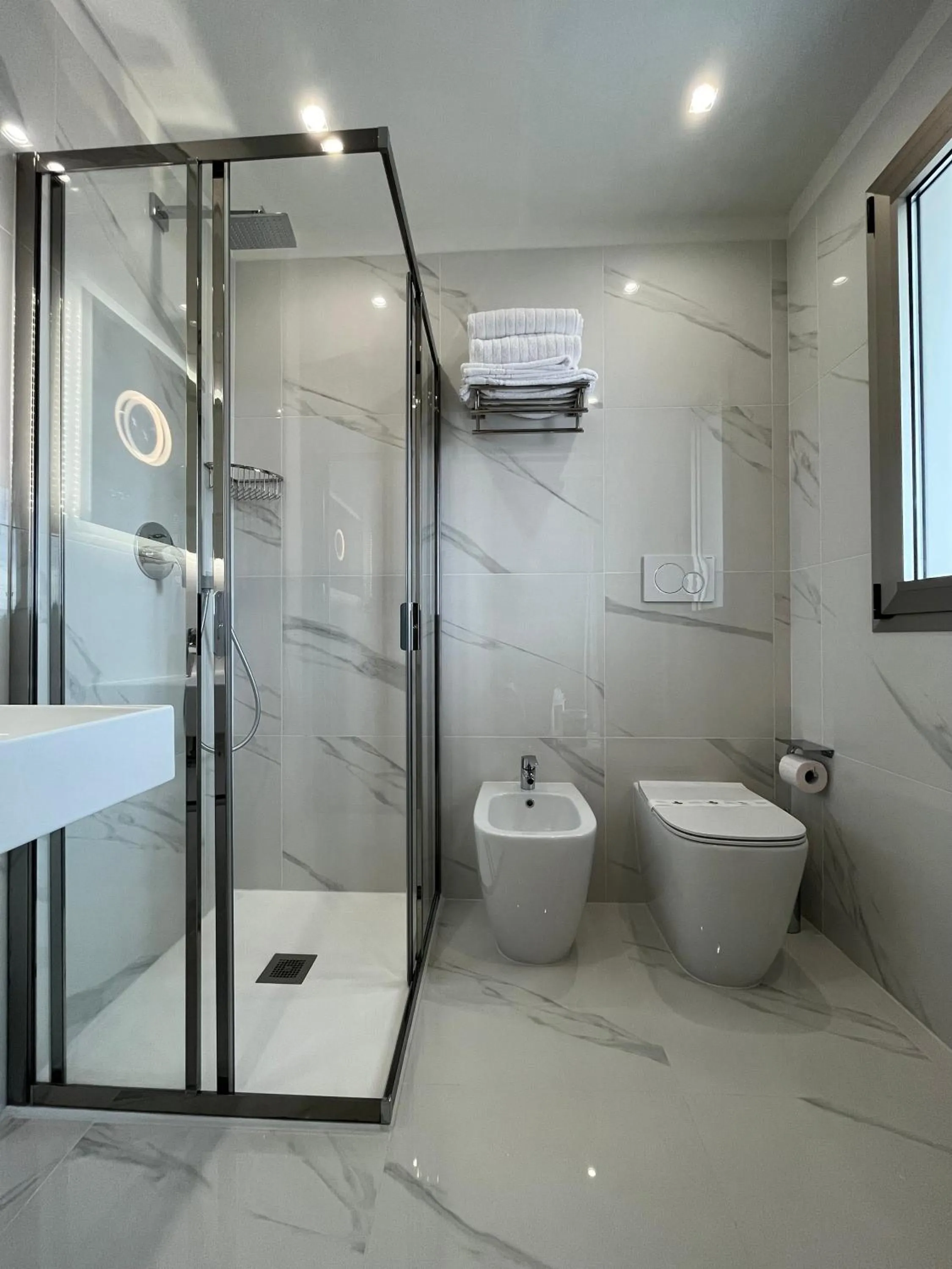 Bathroom in Hotel Mare