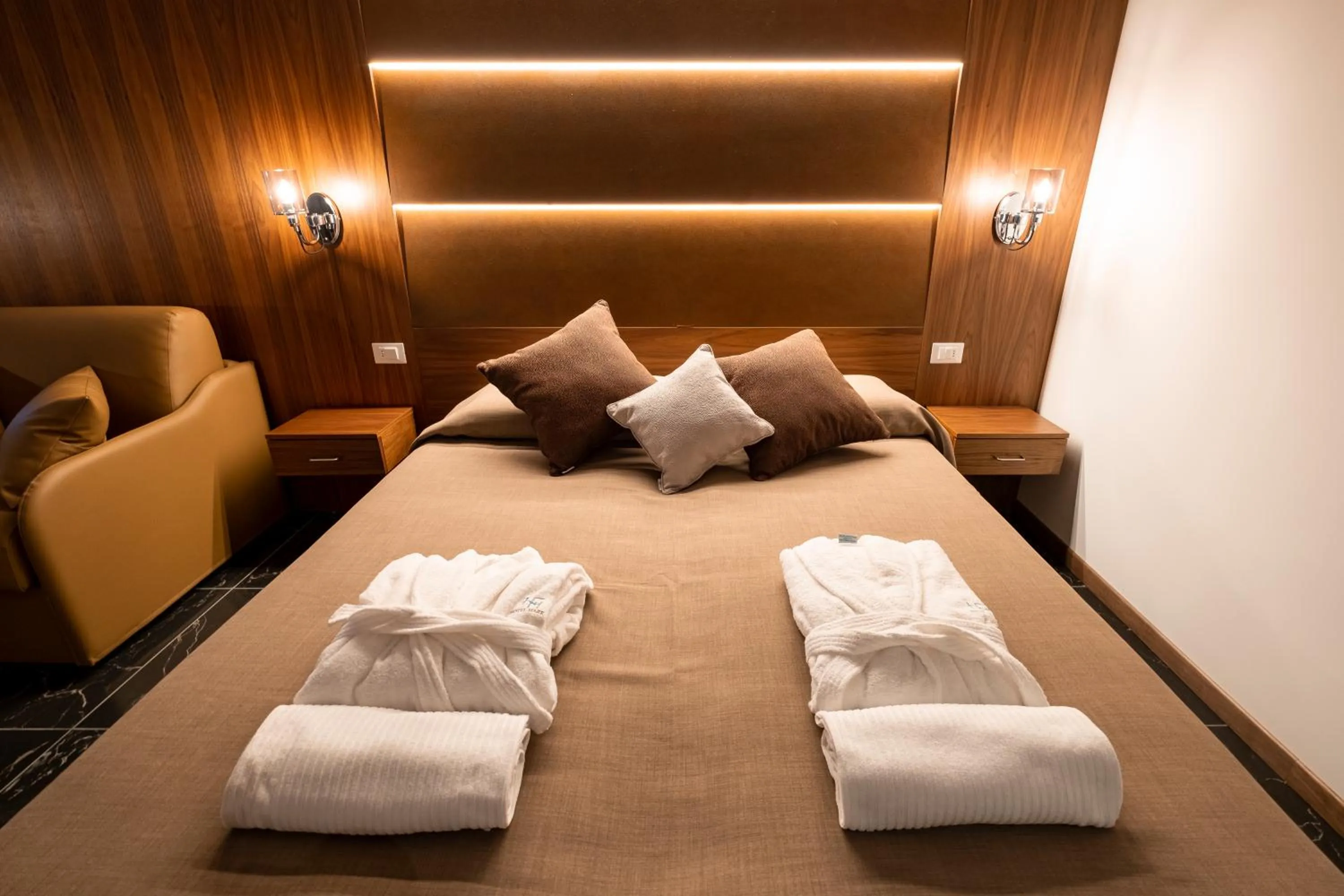 Photo of the whole room, Bed in Hotel Mare