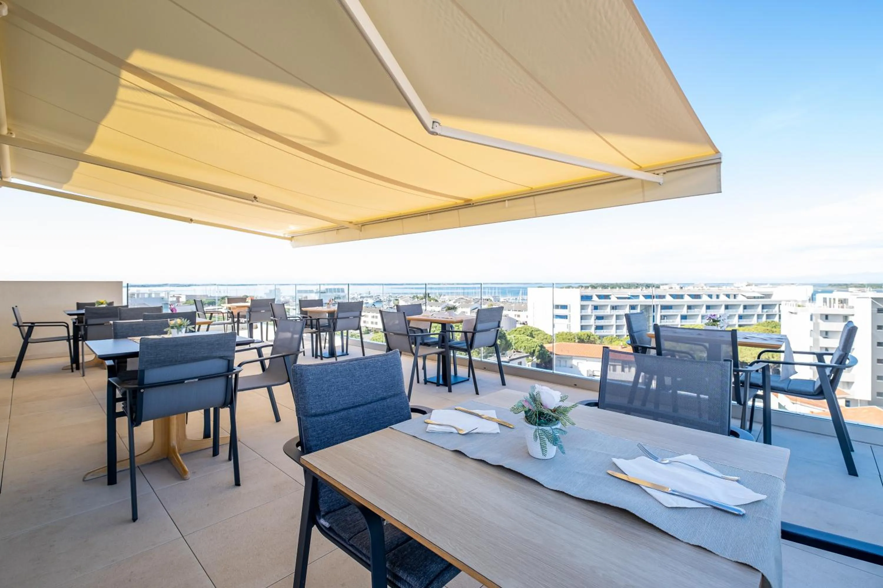 Restaurant/places to eat in Hotel Mare