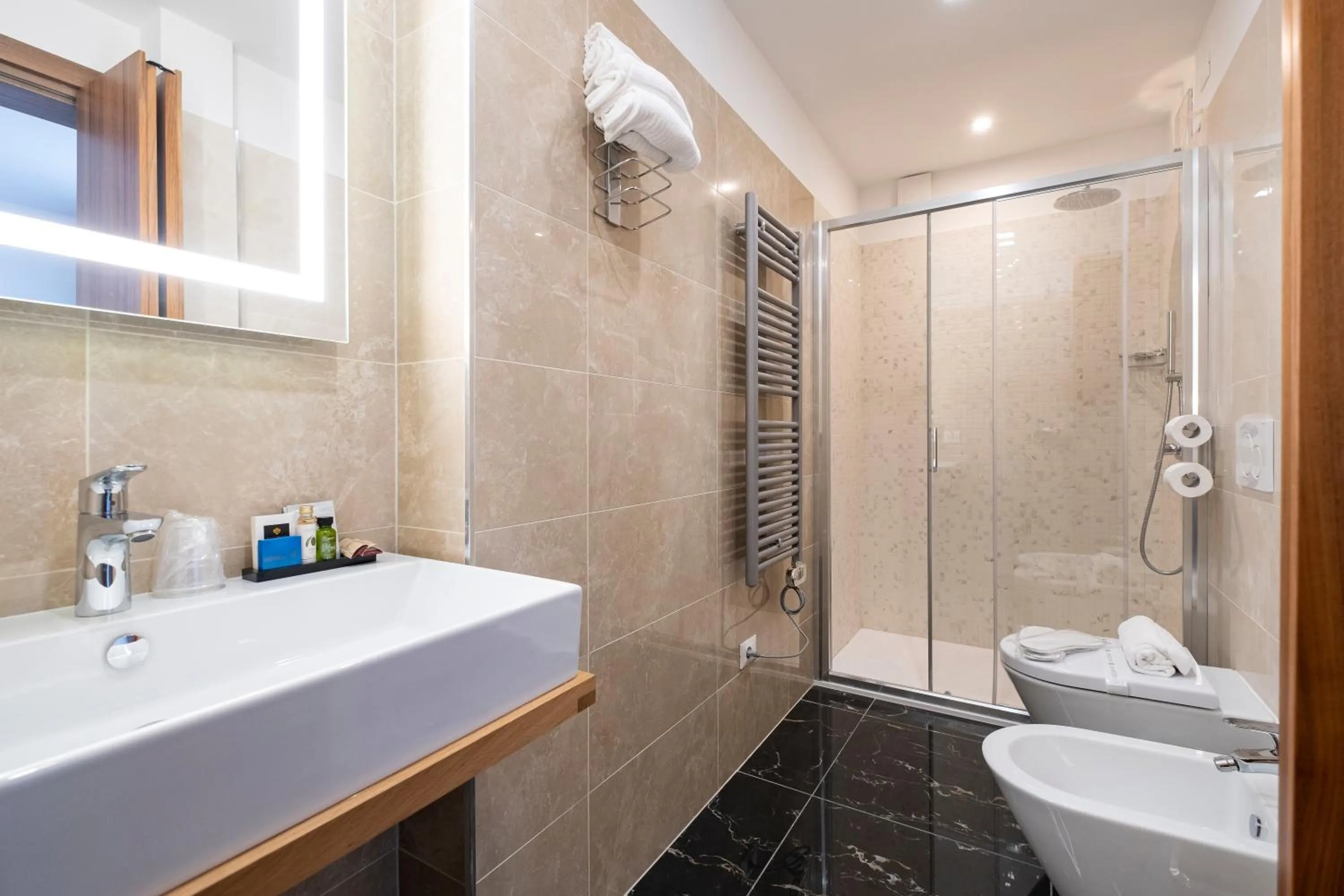 Bathroom in Hotel Mare