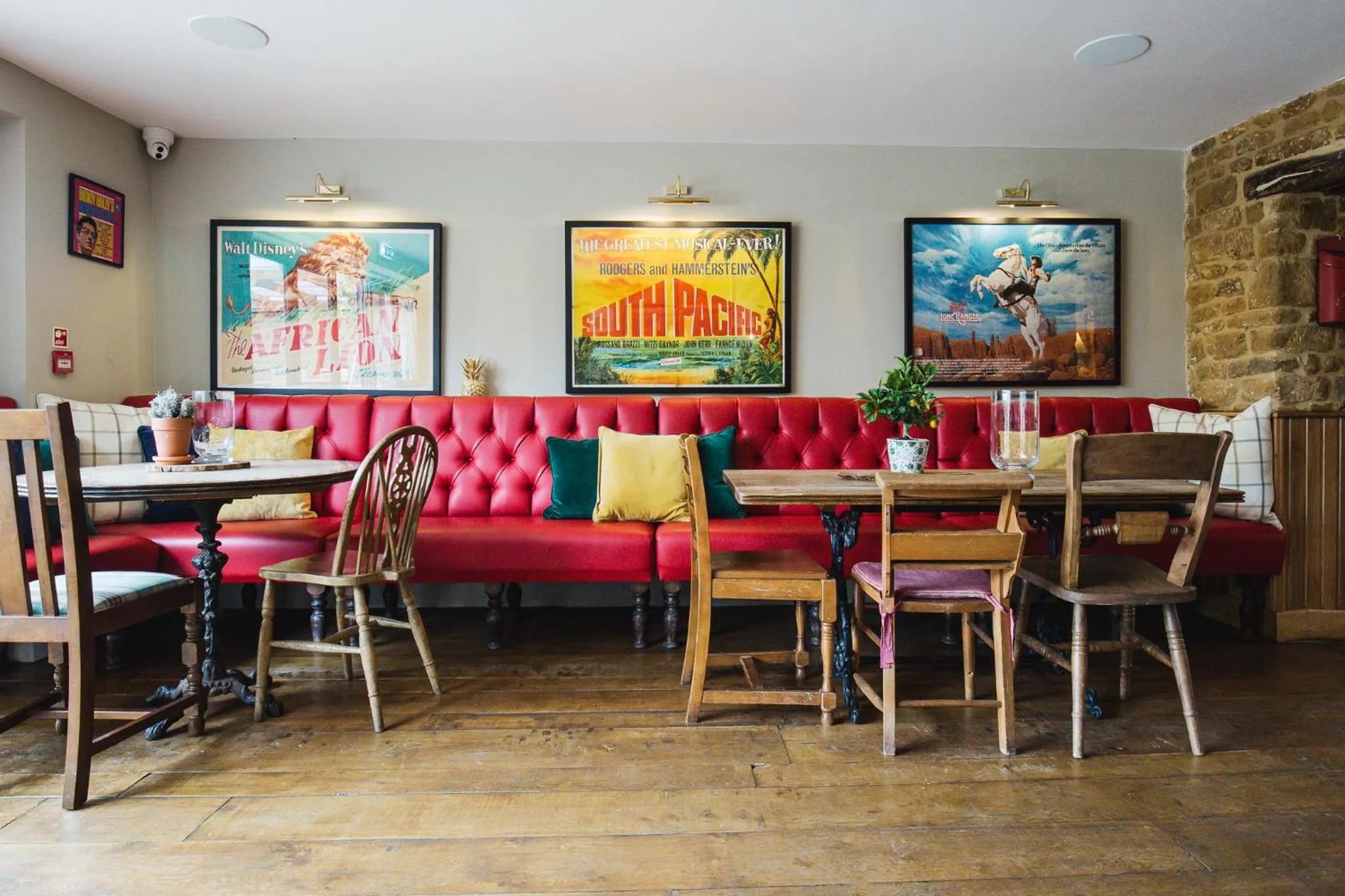 Dining area in The George Inn