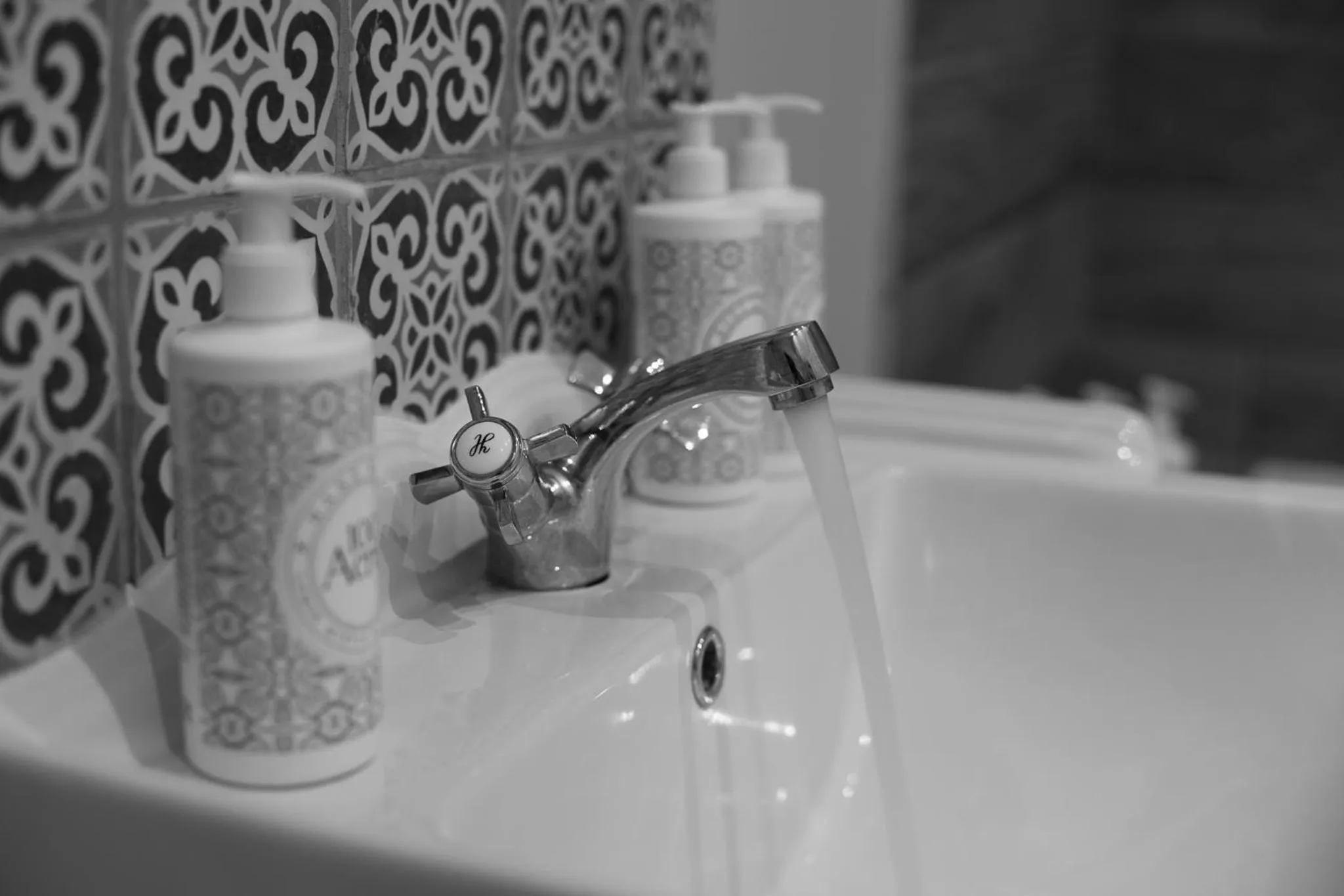 Decorative detail in The George Inn