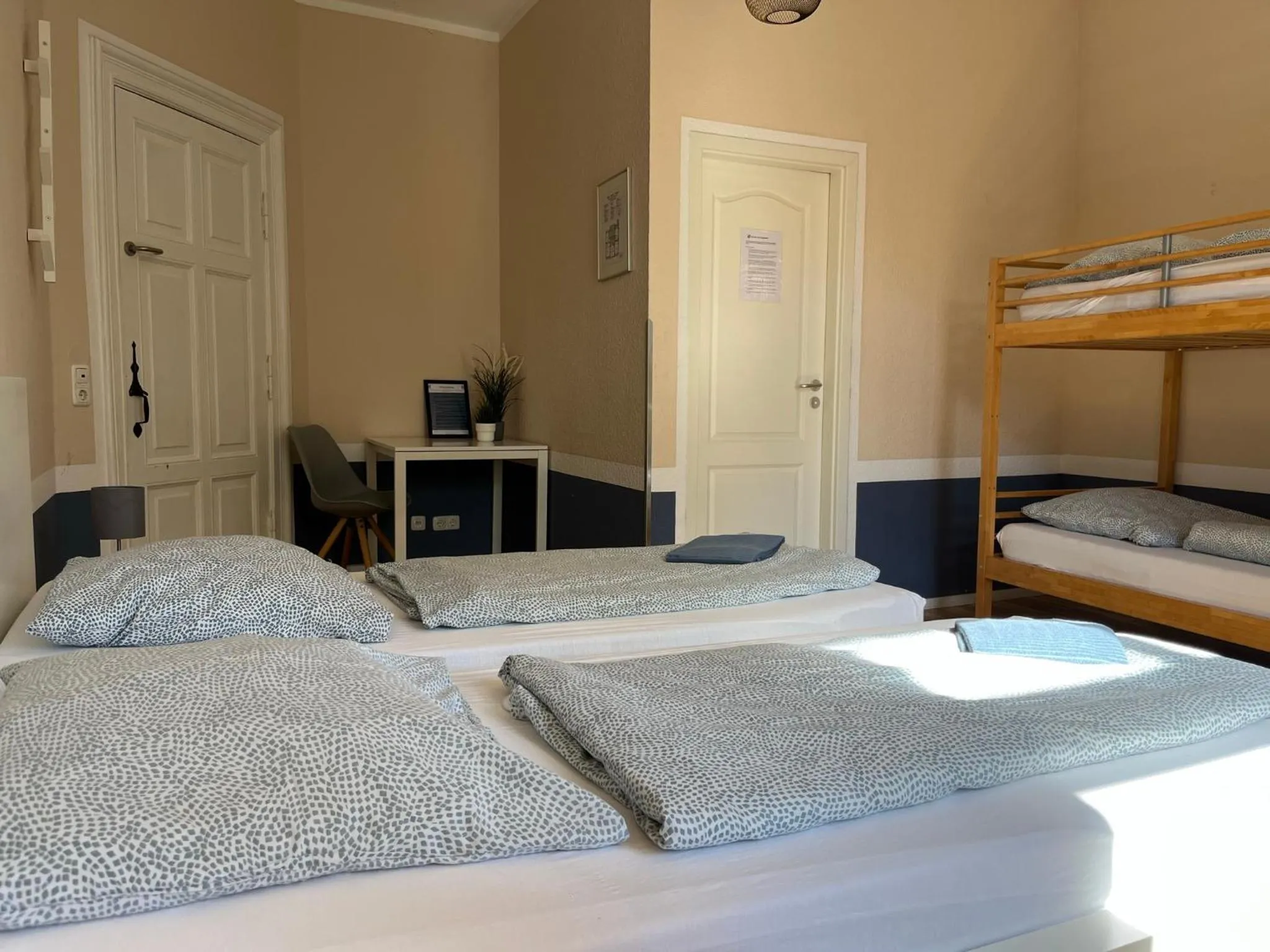 Photo of the whole room, Bed in Blue Doors Hostel Altstadt