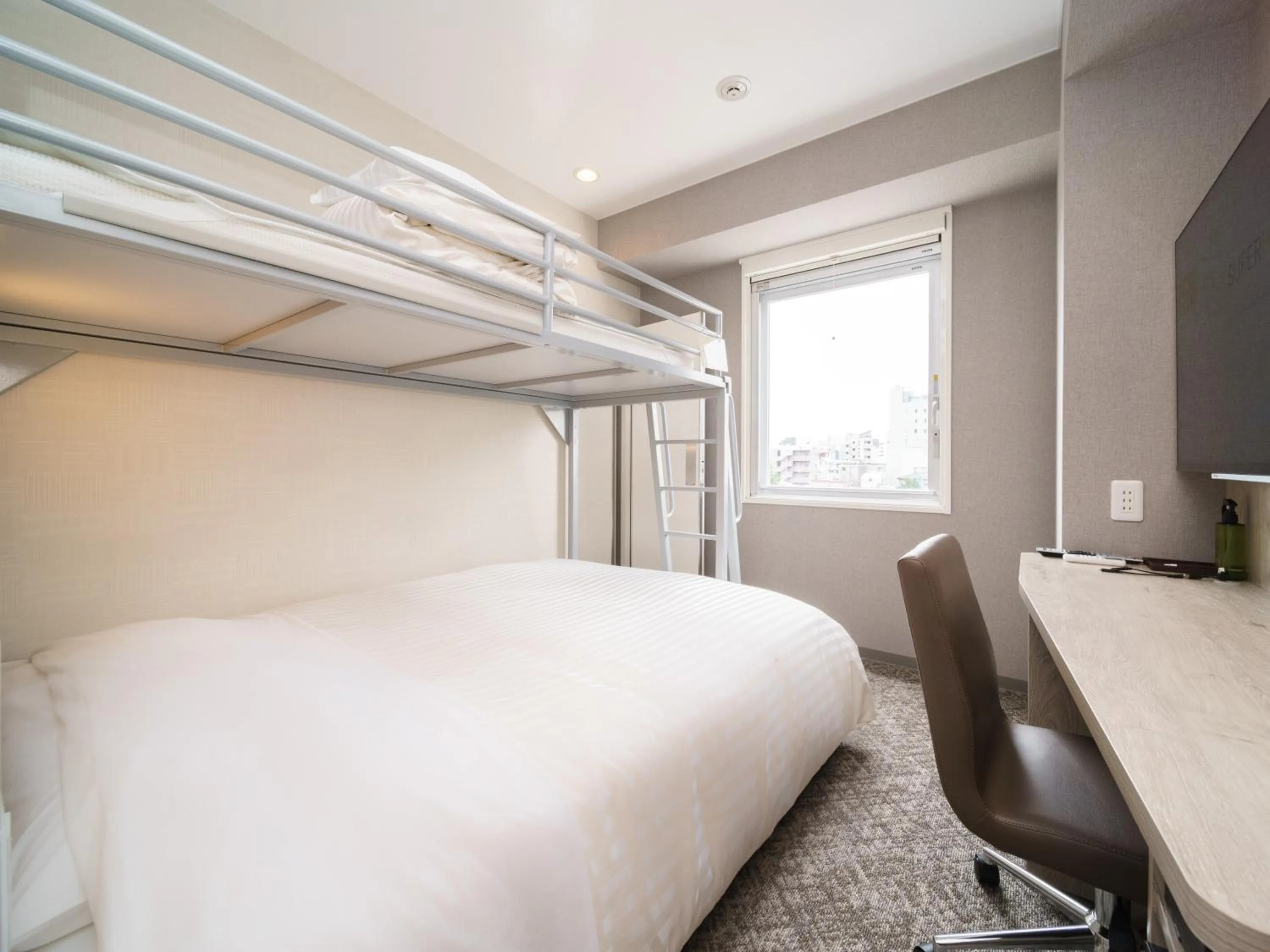 bunk bed, Bed in Super Hotel Saitama Kawagoe