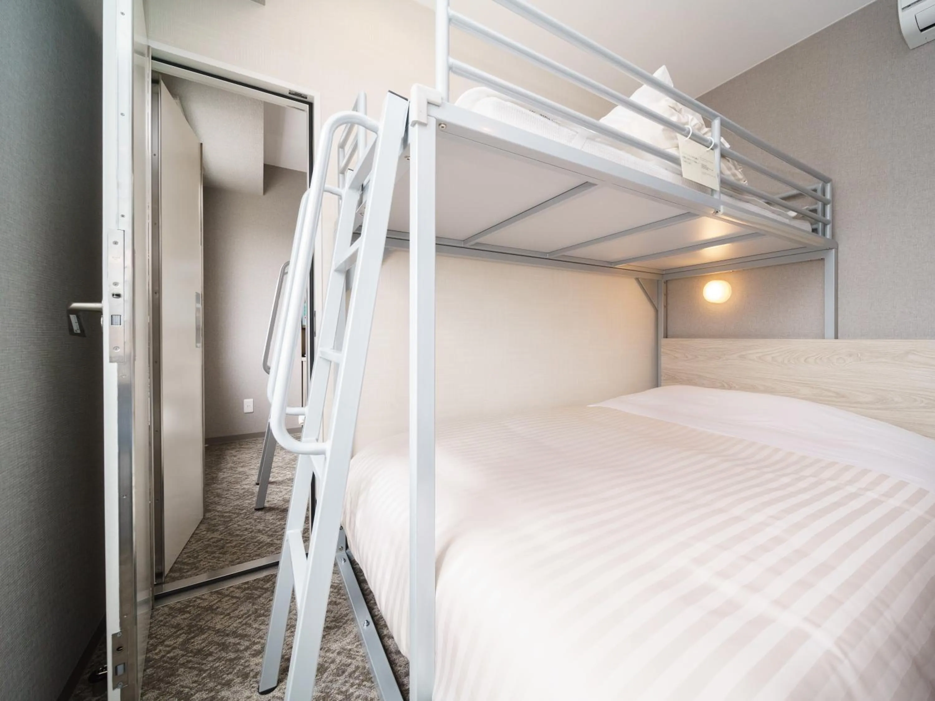 bunk bed, Bed in Super Hotel Saitama Kawagoe