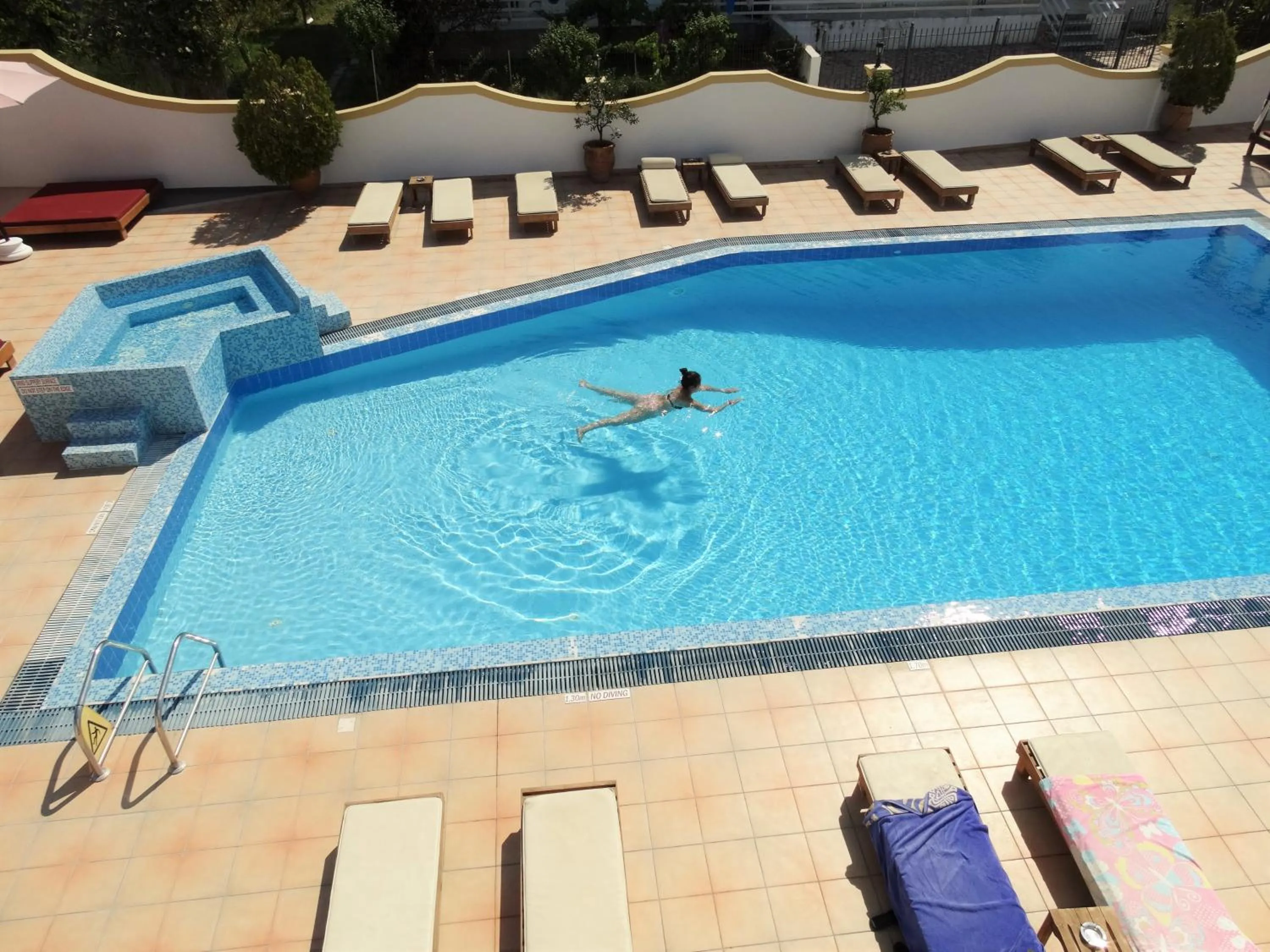 Swimming pool in Oasis Beach Club