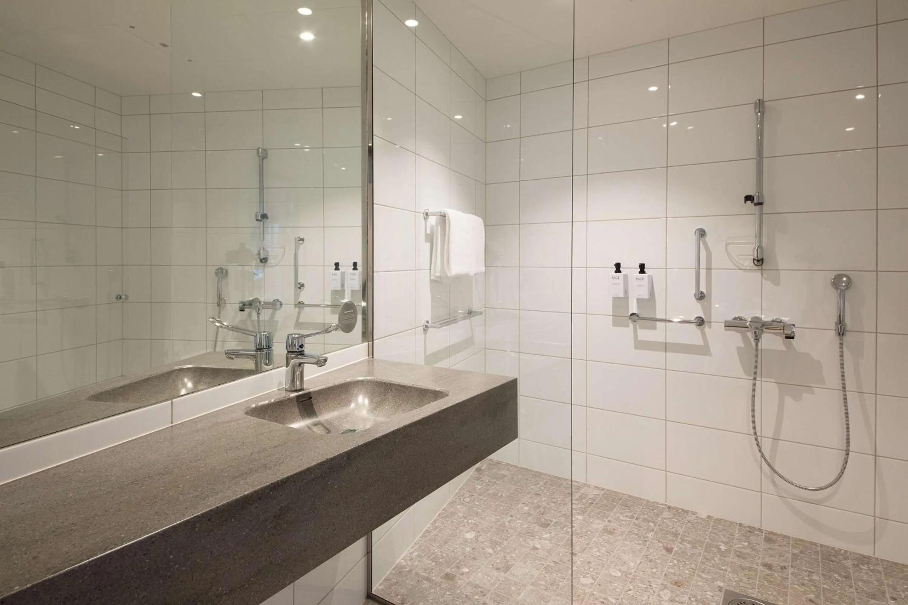 Bedroom in Scandic Helsfyr