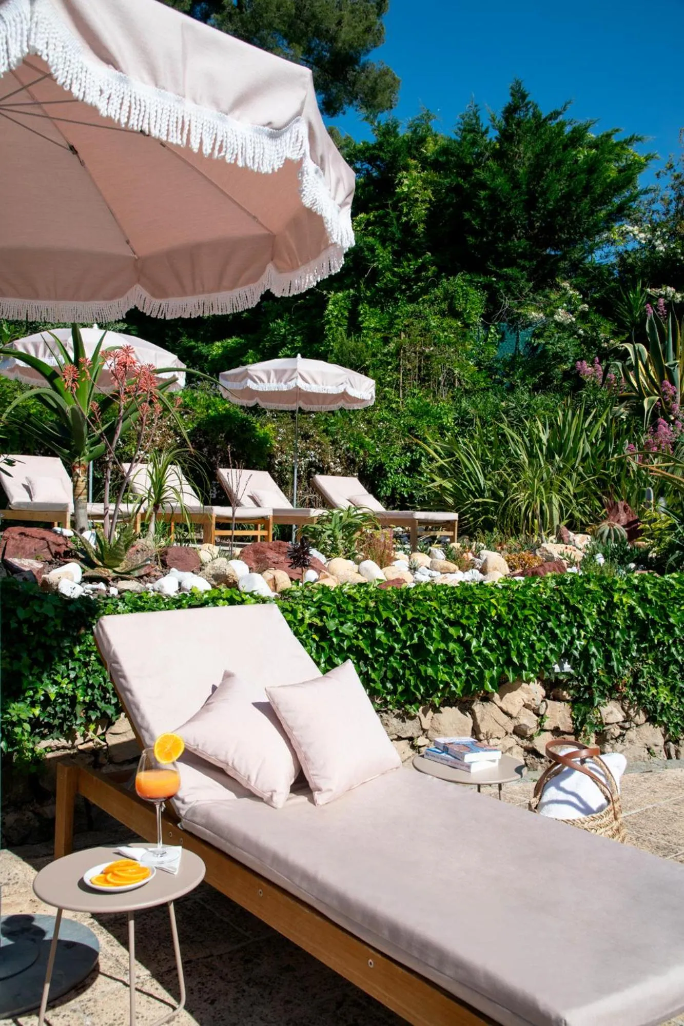 Swimming pool in Hotel Les Messugues