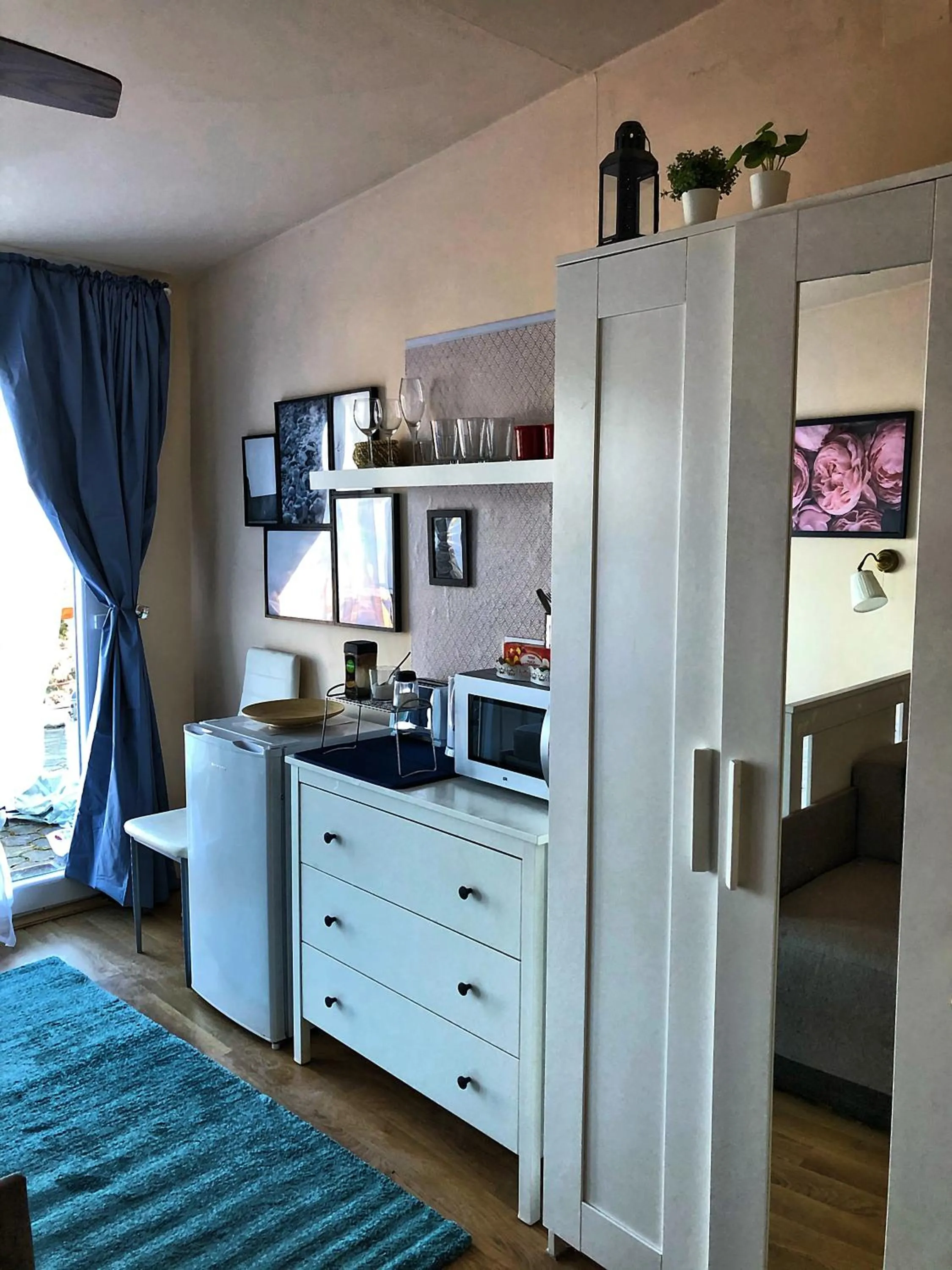Kitchen or kitchenette in Villa Borostyán