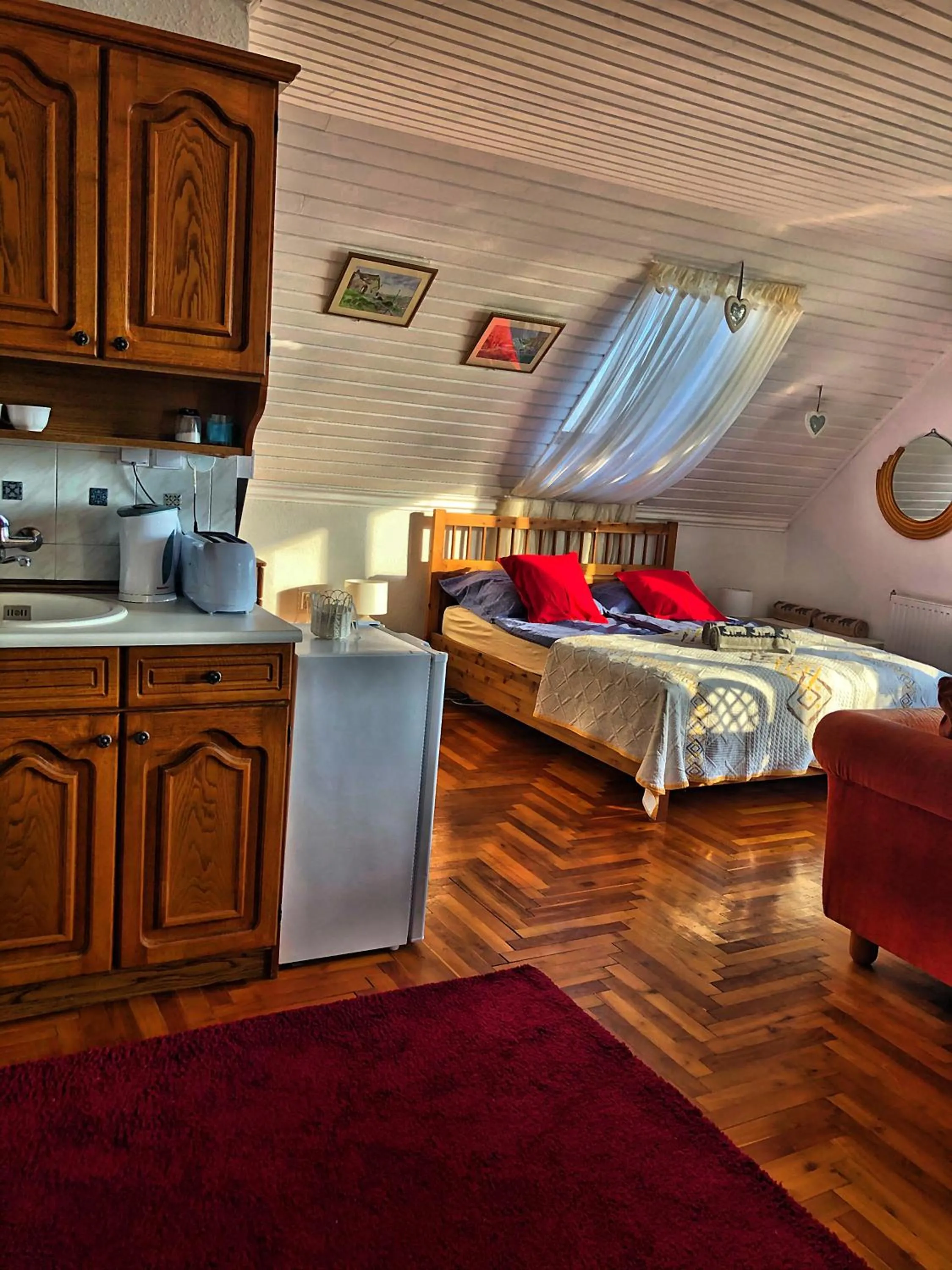 Bedroom, Bed in Villa Borostyán