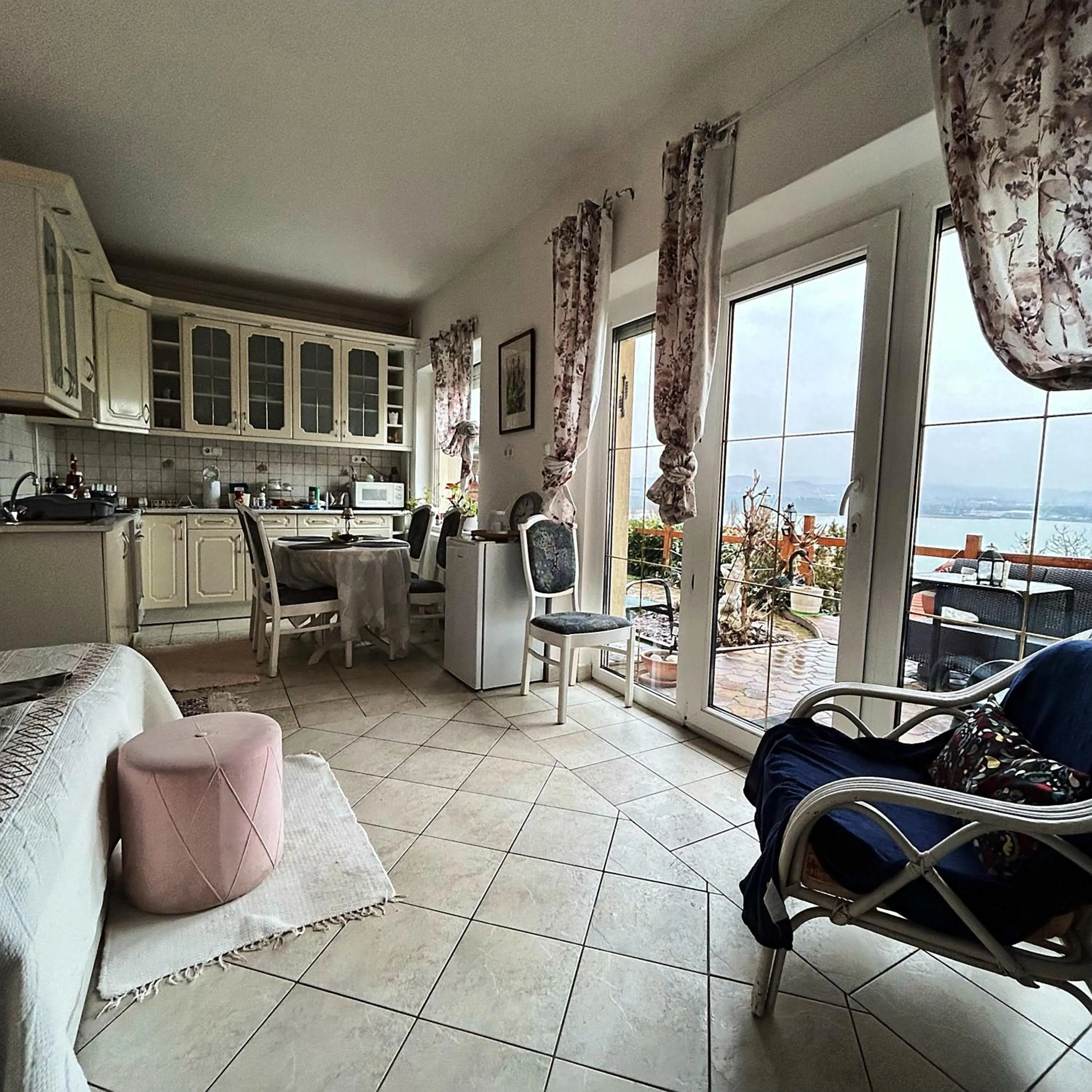 Living room in Villa Borostyán