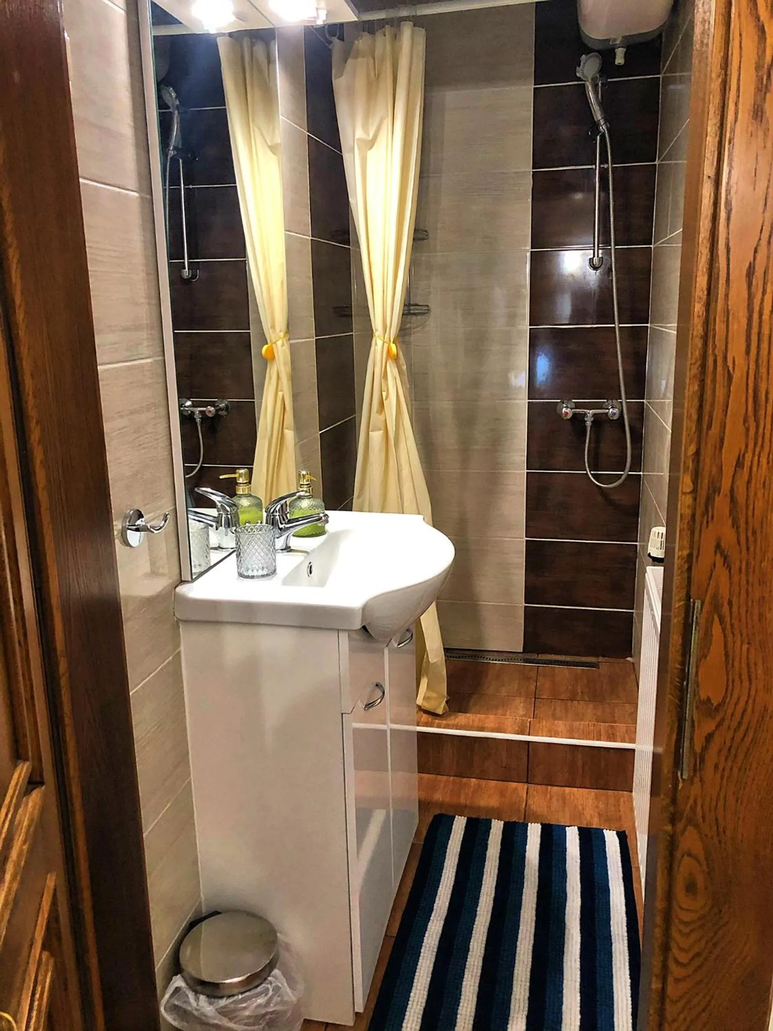 Bathroom in Villa Borostyán