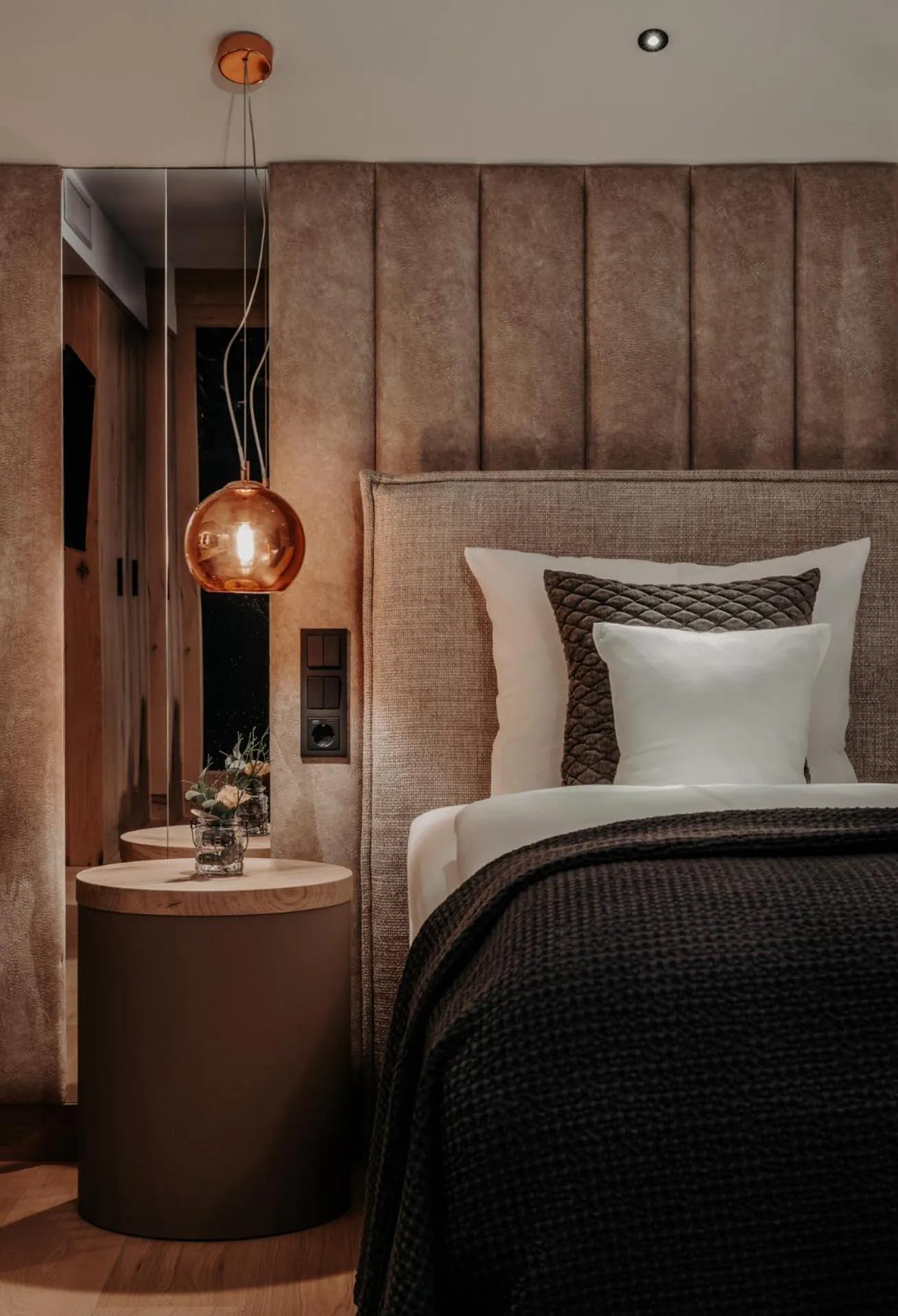 Photo of the whole room, Bed in Der Eisvogel - Wellness- & Genusshotel