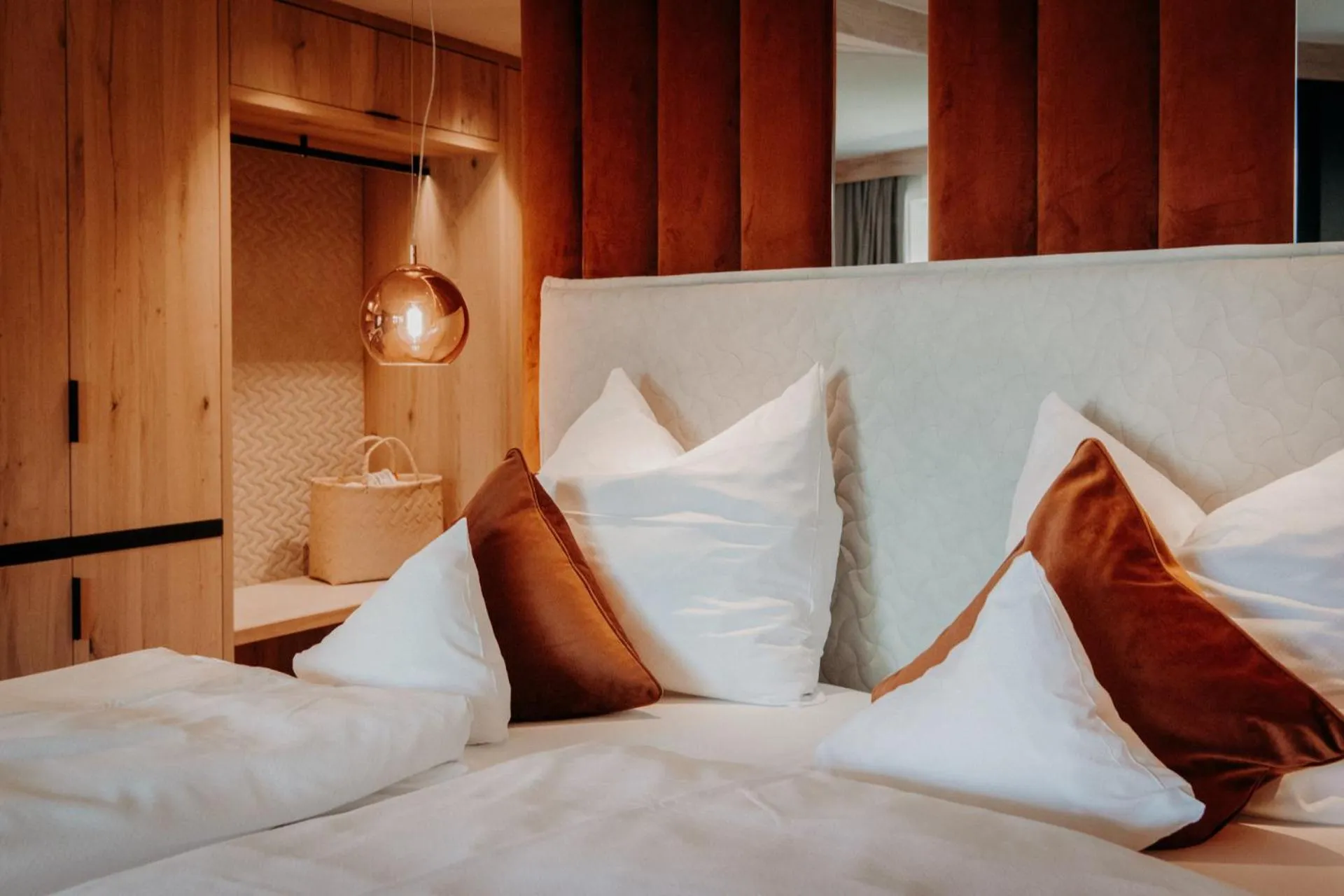 Photo of the whole room, Bed in Der Eisvogel - Wellness- & Genusshotel