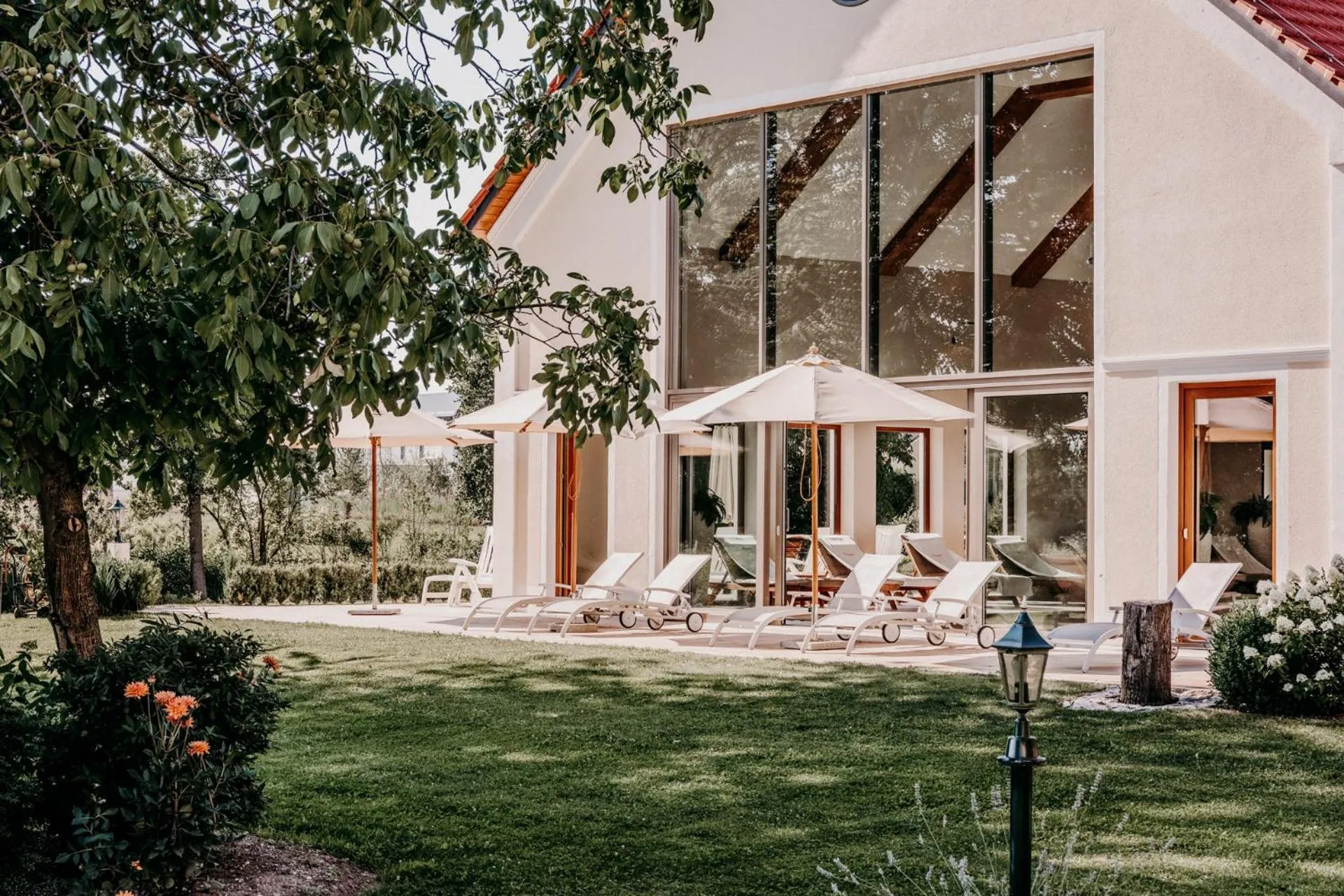 Garden in Der Eisvogel - Wellness- & Genusshotel