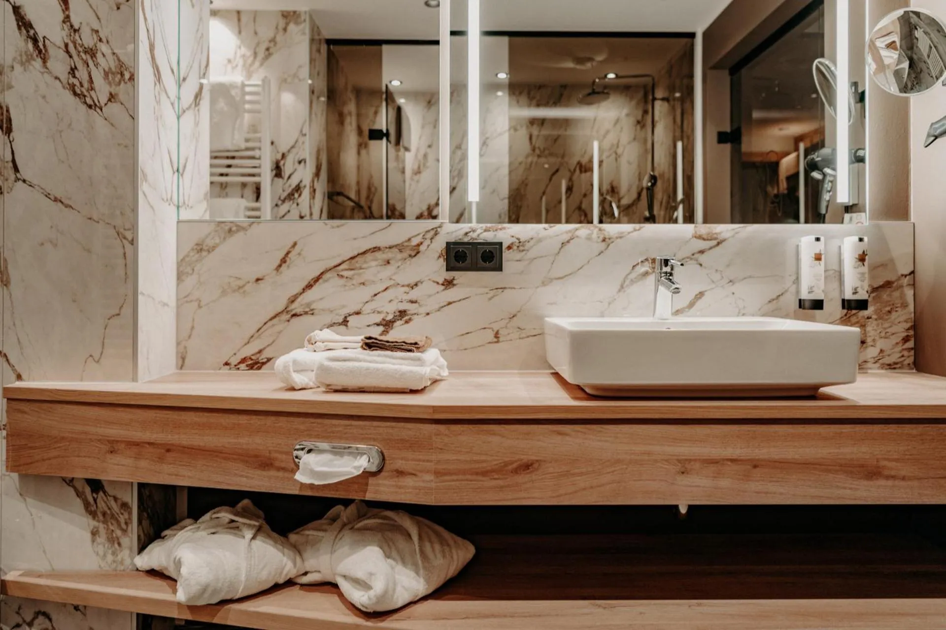 Photo of the whole room in Der Eisvogel - Wellness- & Genusshotel