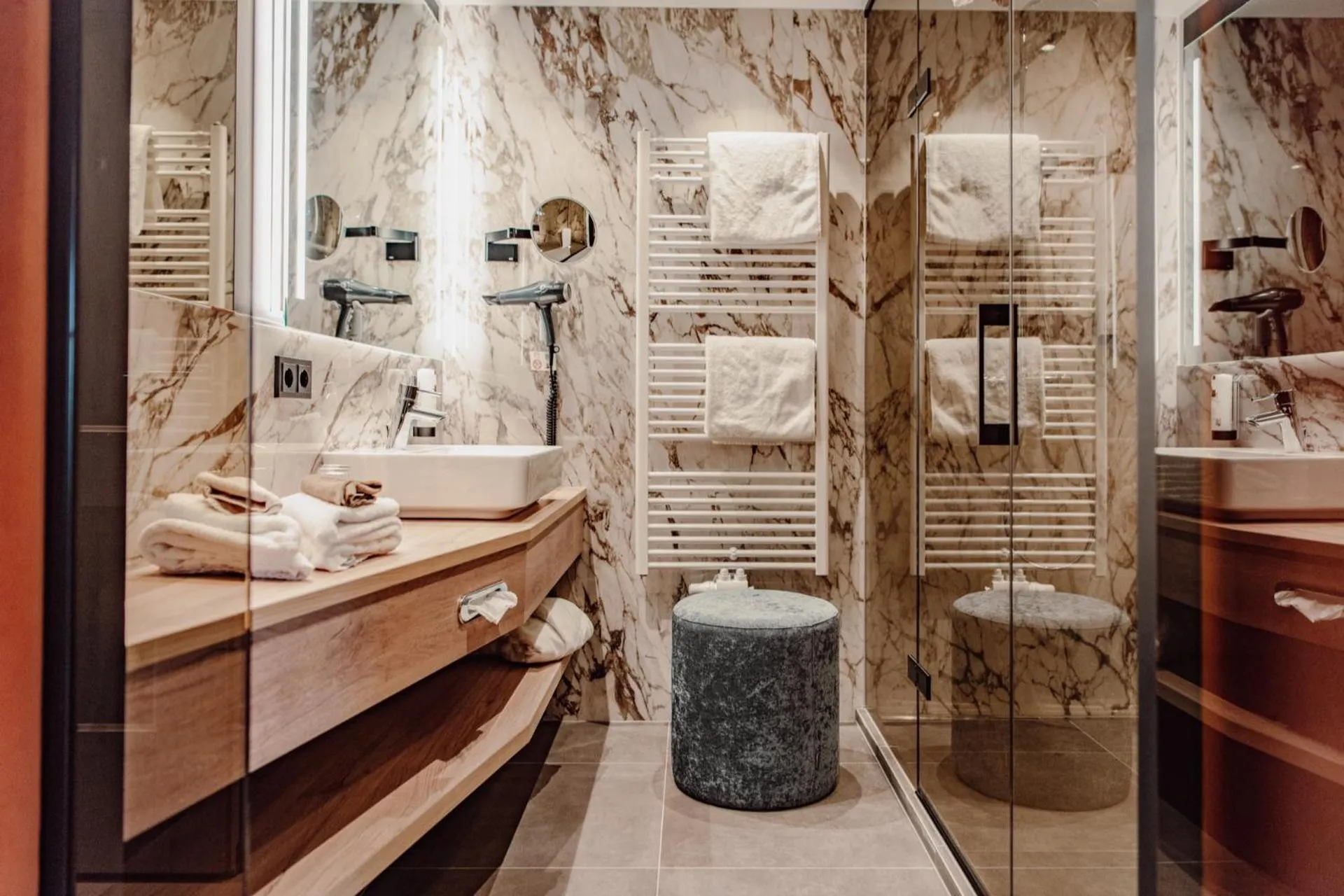 Photo of the whole room in Der Eisvogel - Wellness- & Genusshotel