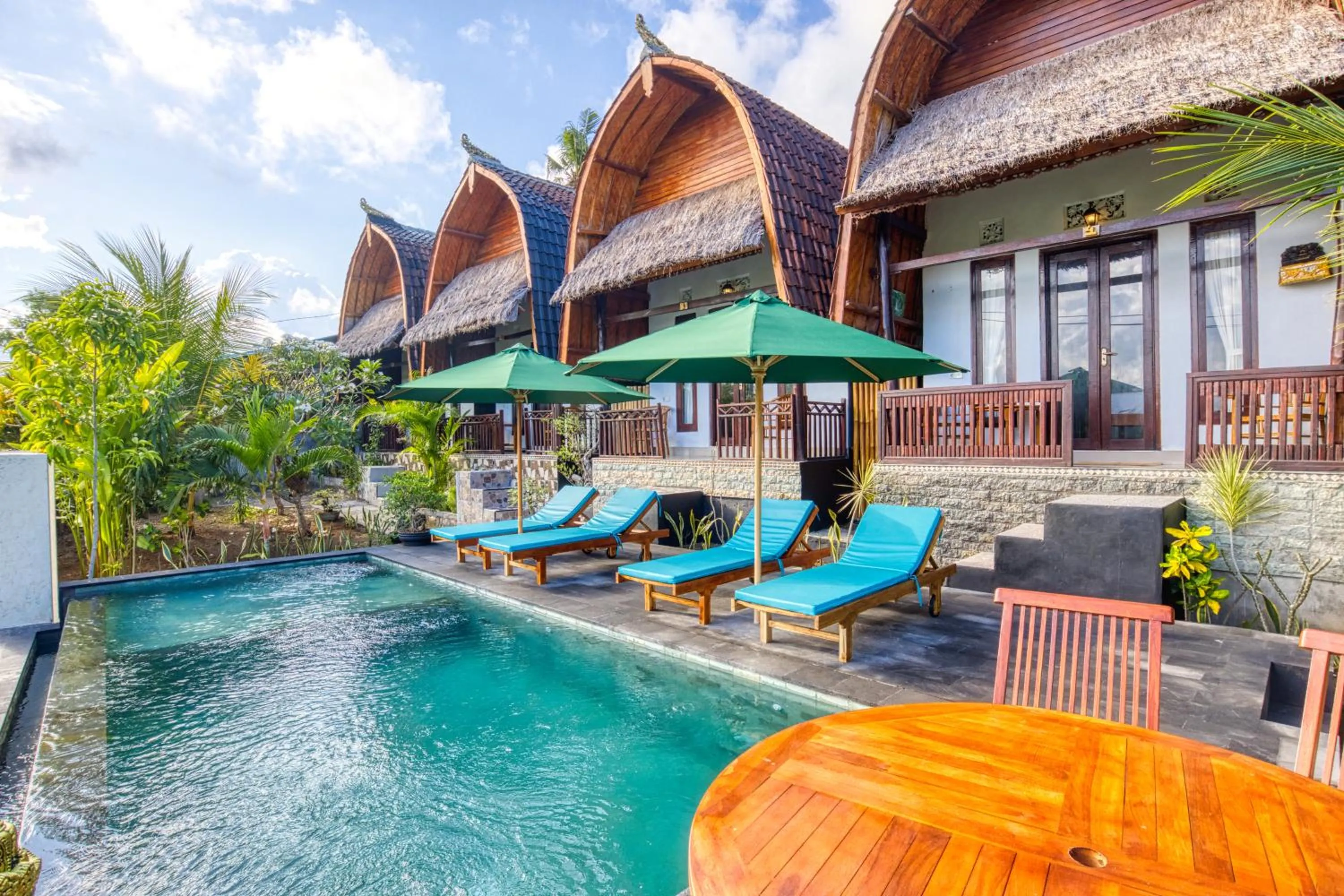 Swimming pool in The Mountain Cottage