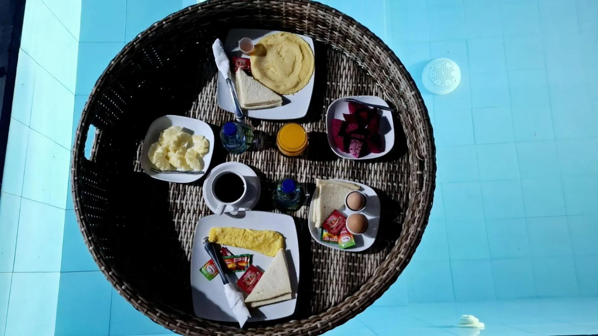 Breakfast in Oka Cottage