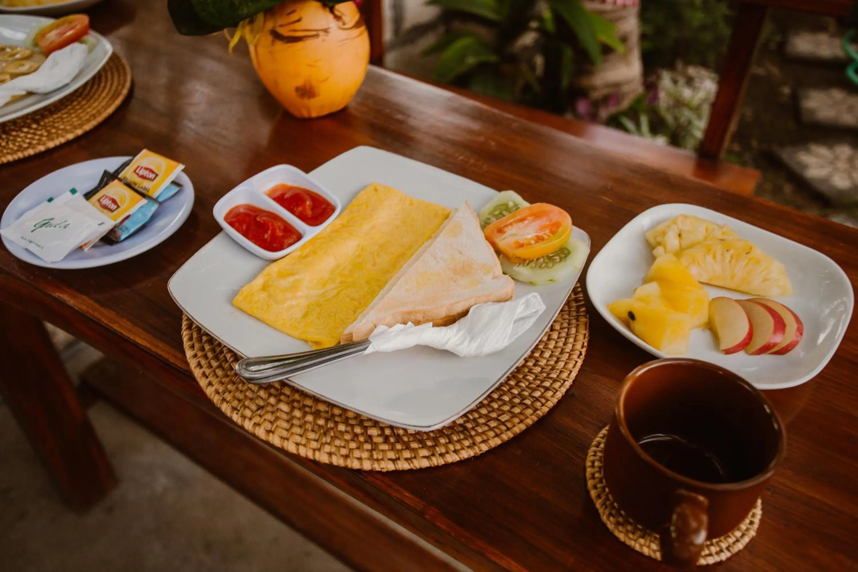 Food and drinks in Oka Cottage