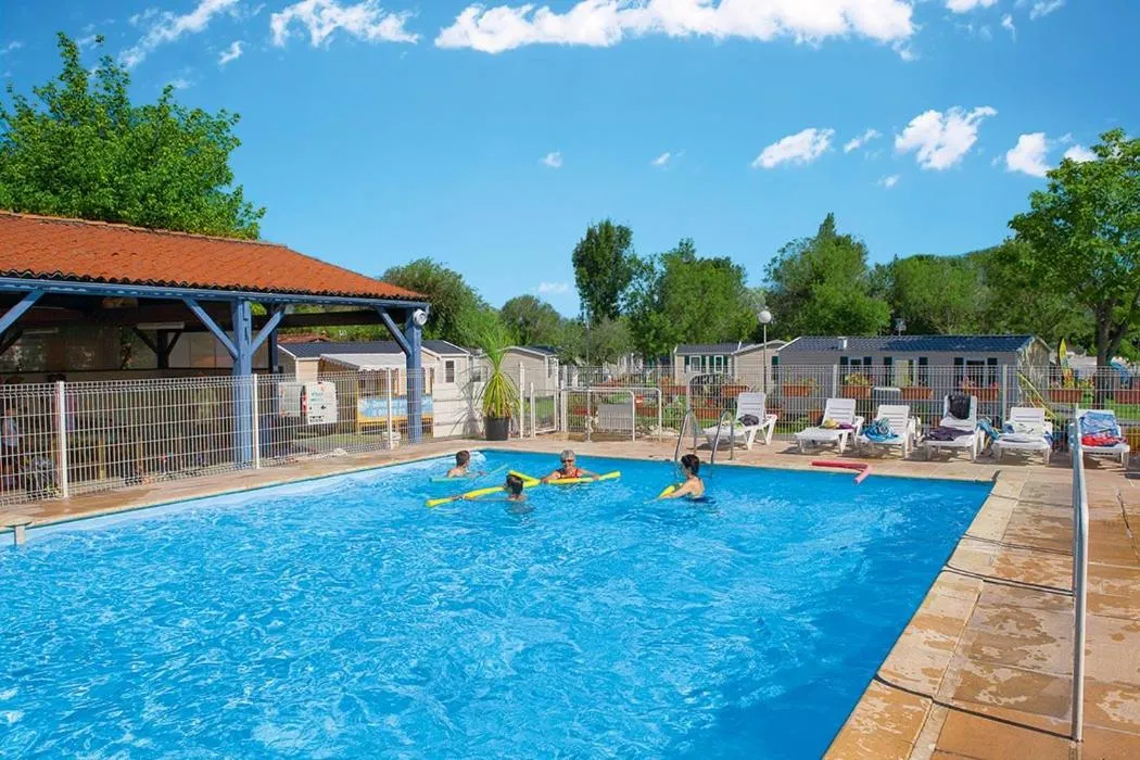 Swimming pool in Mobil Home 3 ch