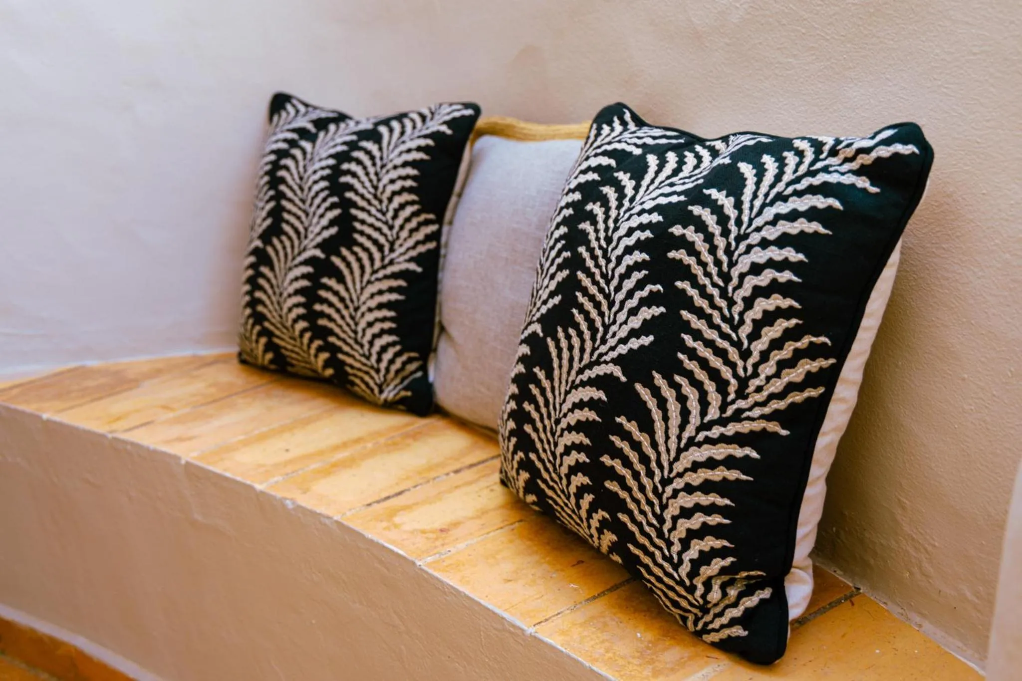 Decorative detail in Green Moments Guest House Portimão