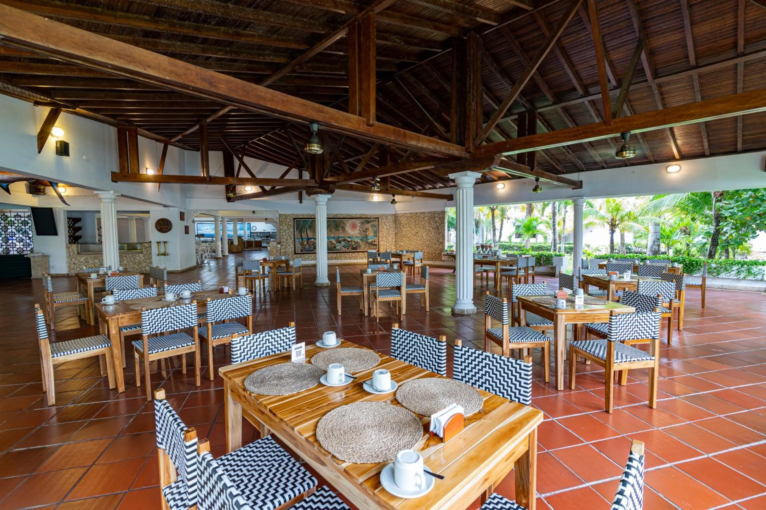 Restaurant/places to eat in Hotel Cocoliso Island Resort