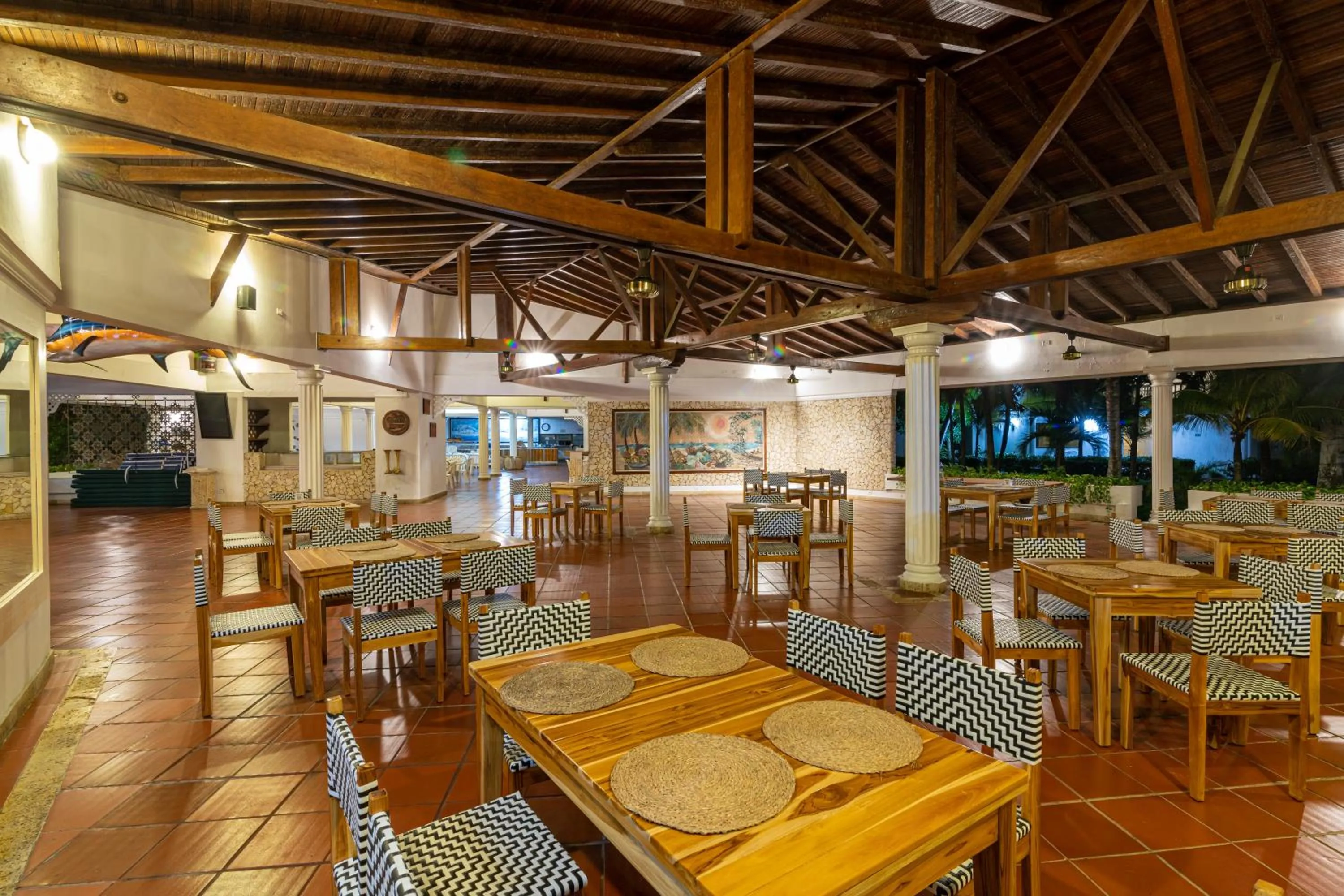 Restaurant/places to eat in Hotel Cocoliso Island Resort