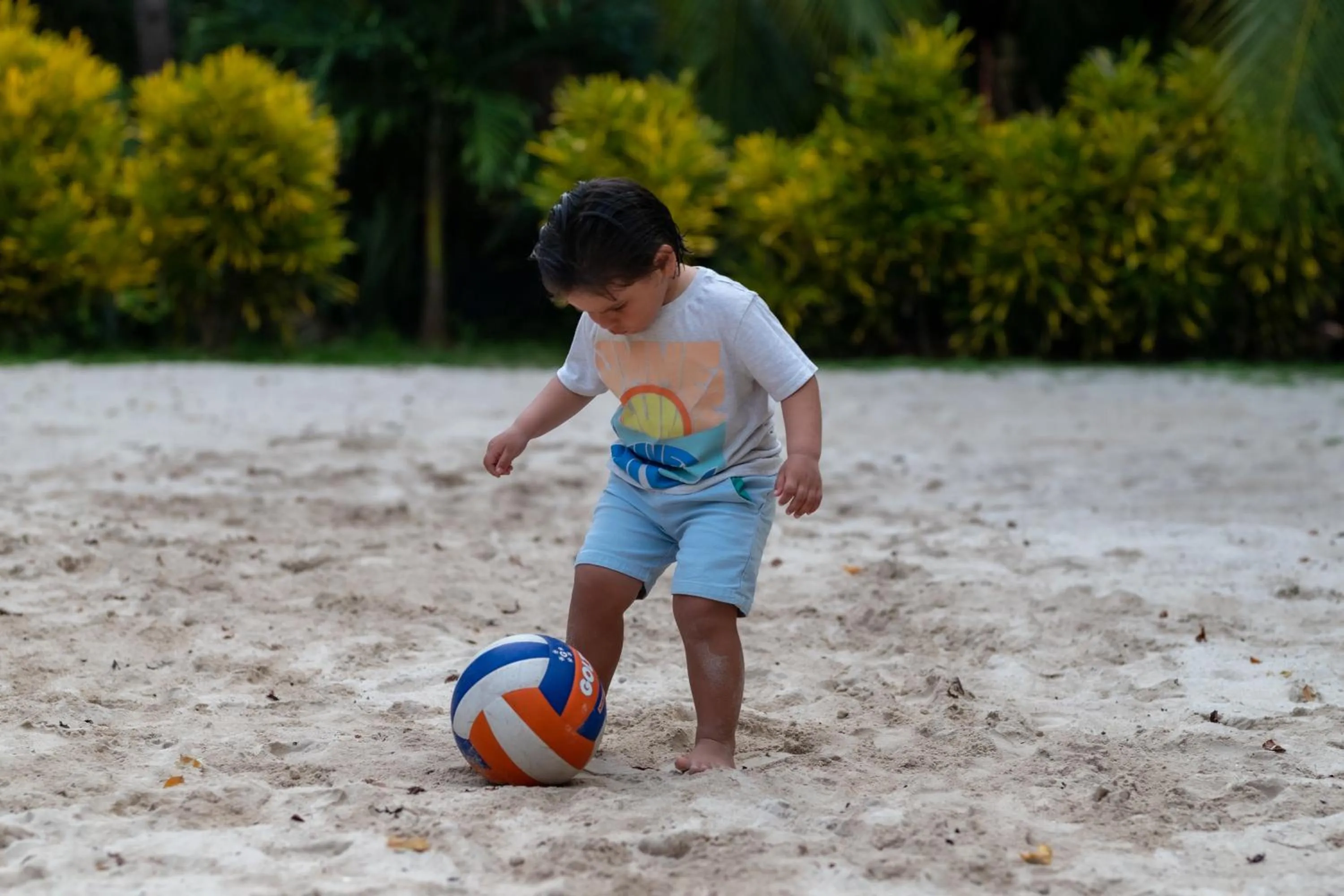 Beach in Hotel Cocoliso Island Resort