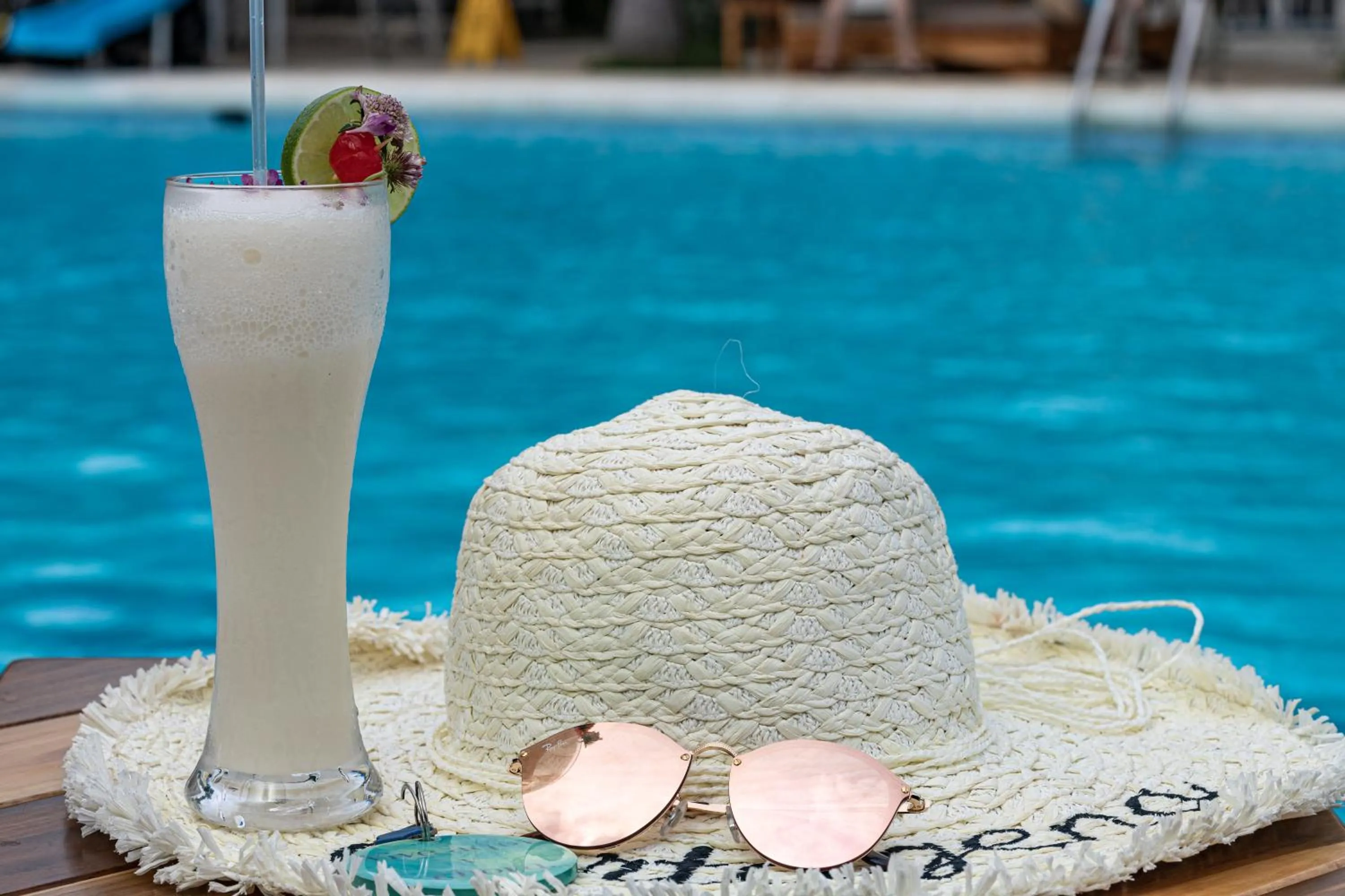 Swimming pool in Hotel Cocoliso Island Resort