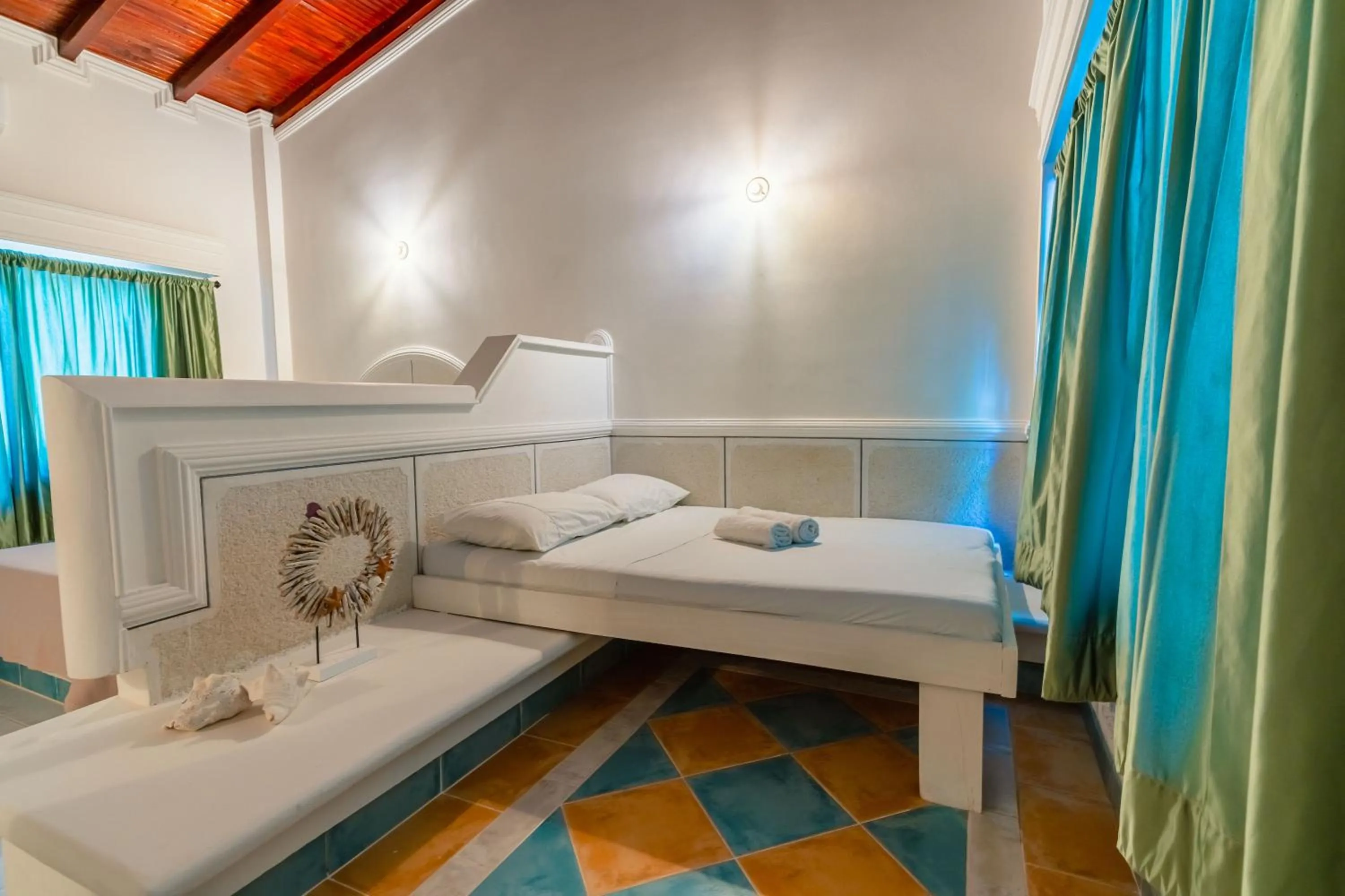 Photo of the whole room, Bed in Hotel Cocoliso Island Resort