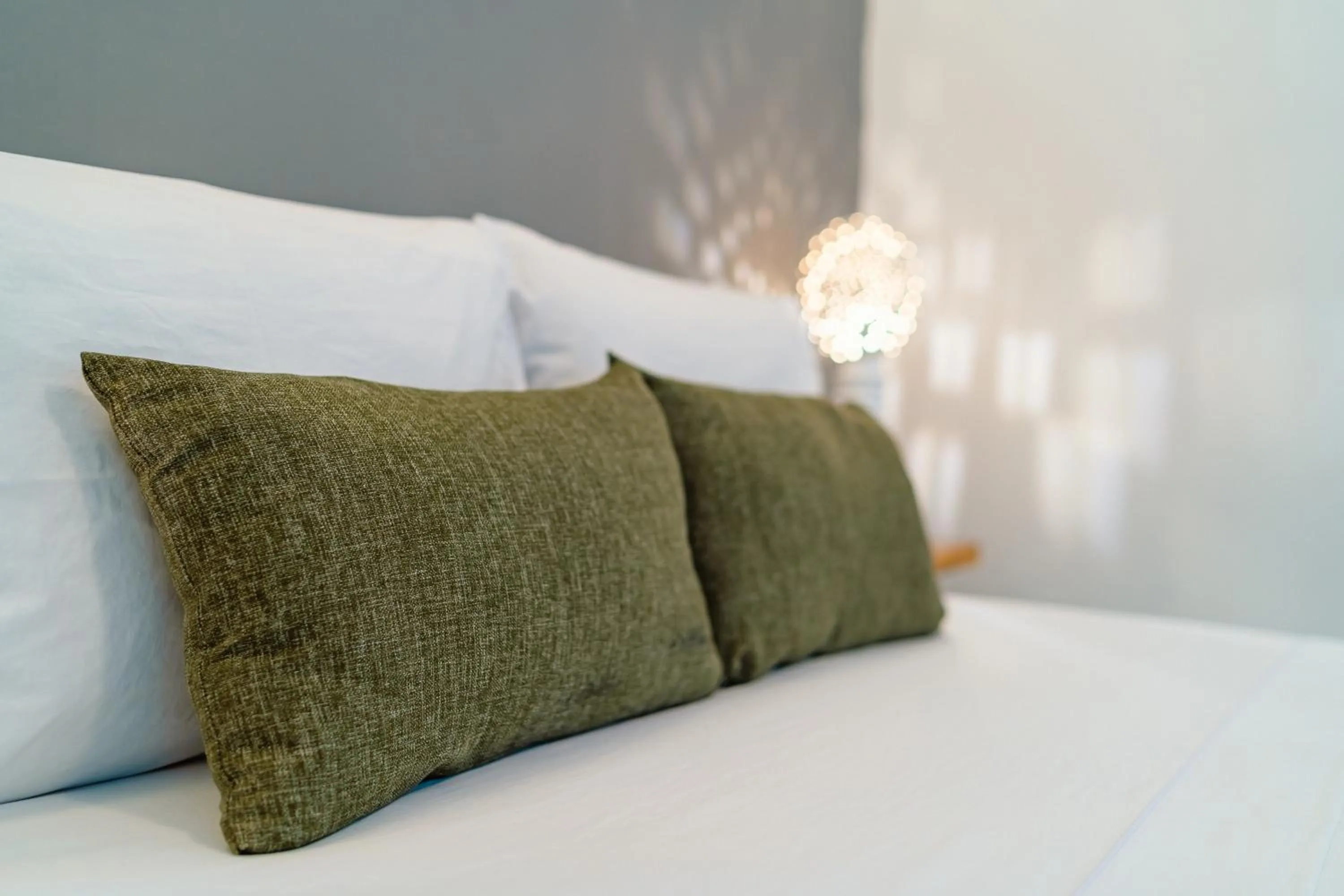 Decorative detail, Bed in Hotel Cocoliso Island Resort