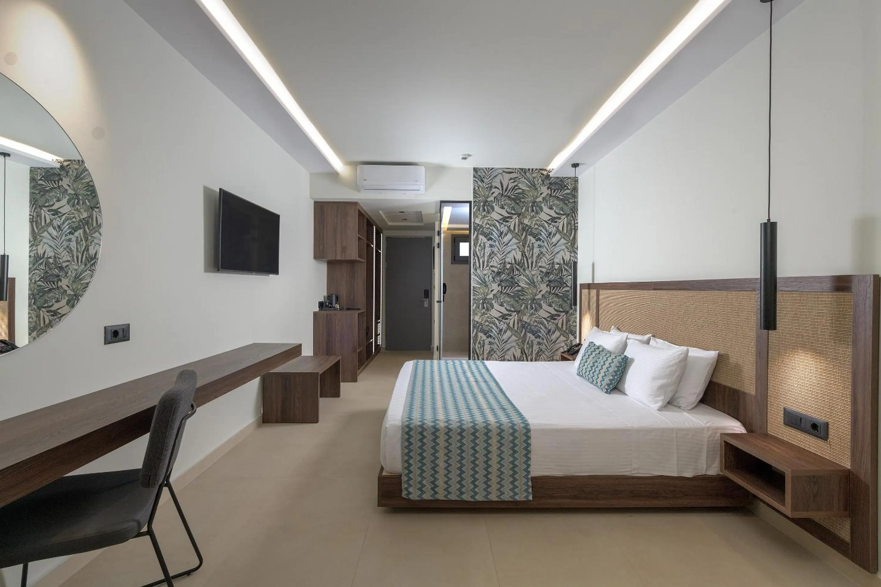 Photo of the whole room, Bed in Oceanis Park Hotel