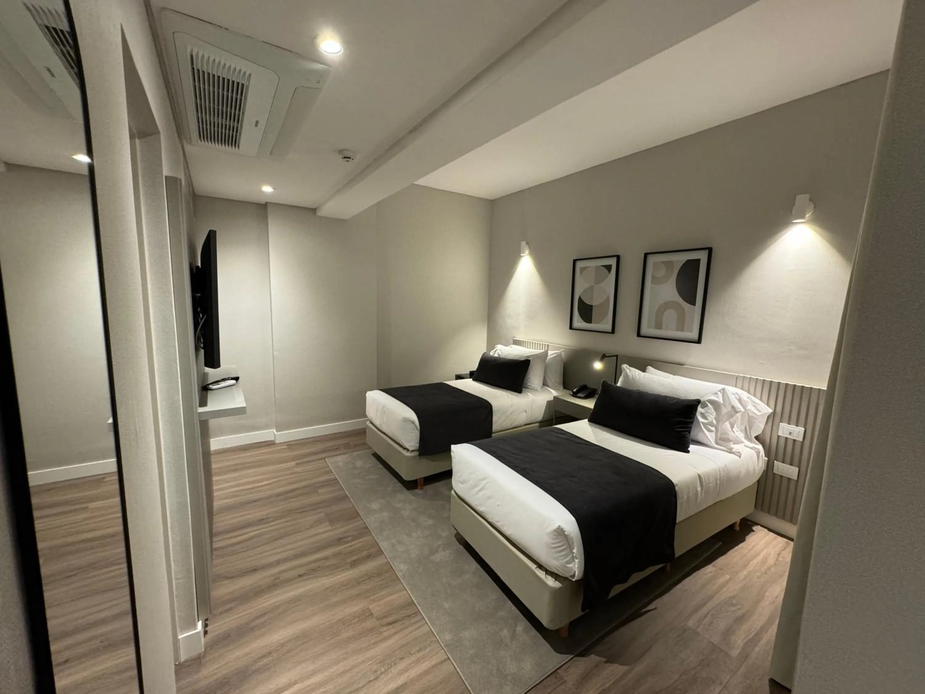 Bedroom, Bed in Guemes Hotel & Spa