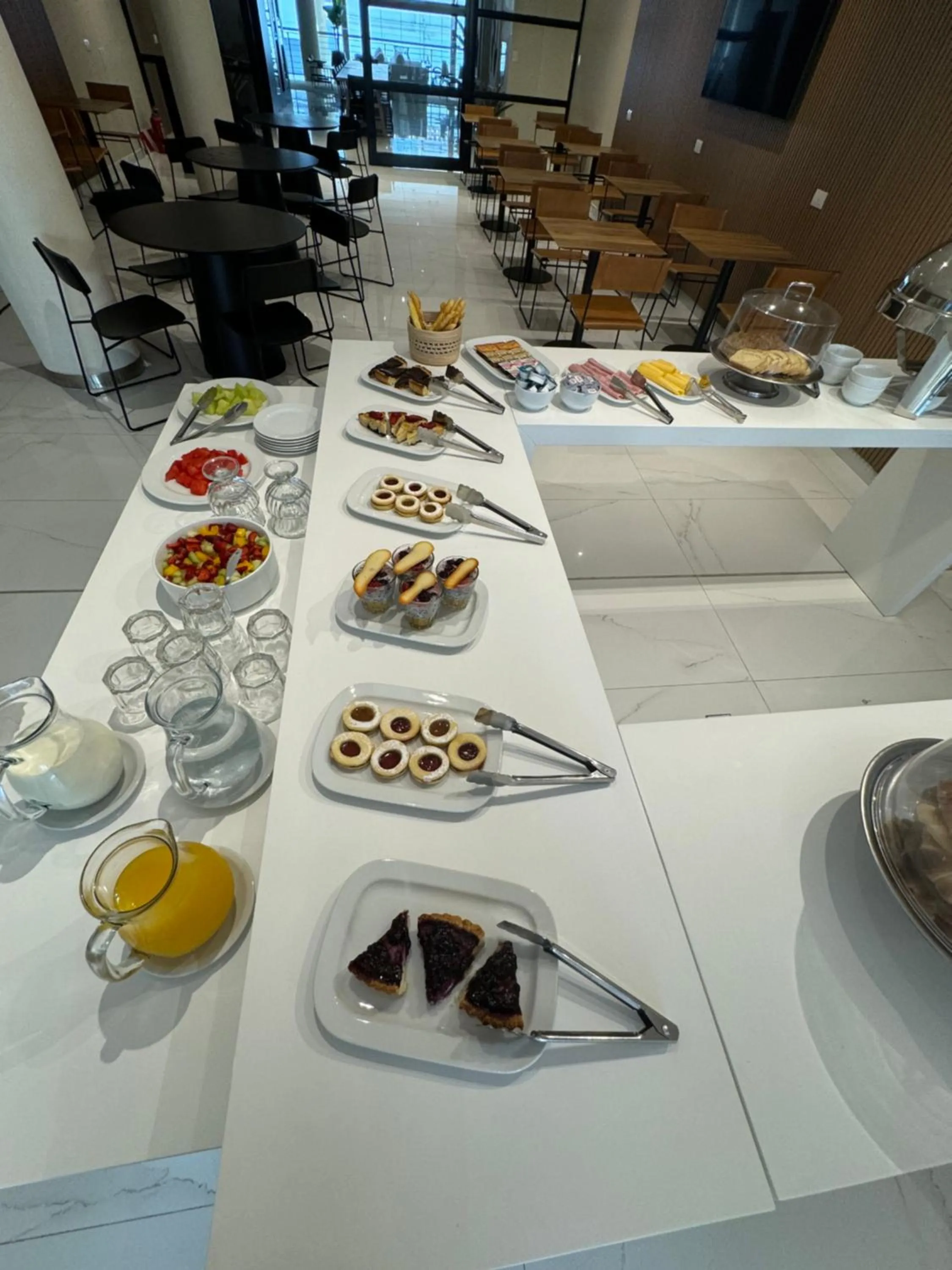Buffet breakfast in Guemes Hotel & Spa