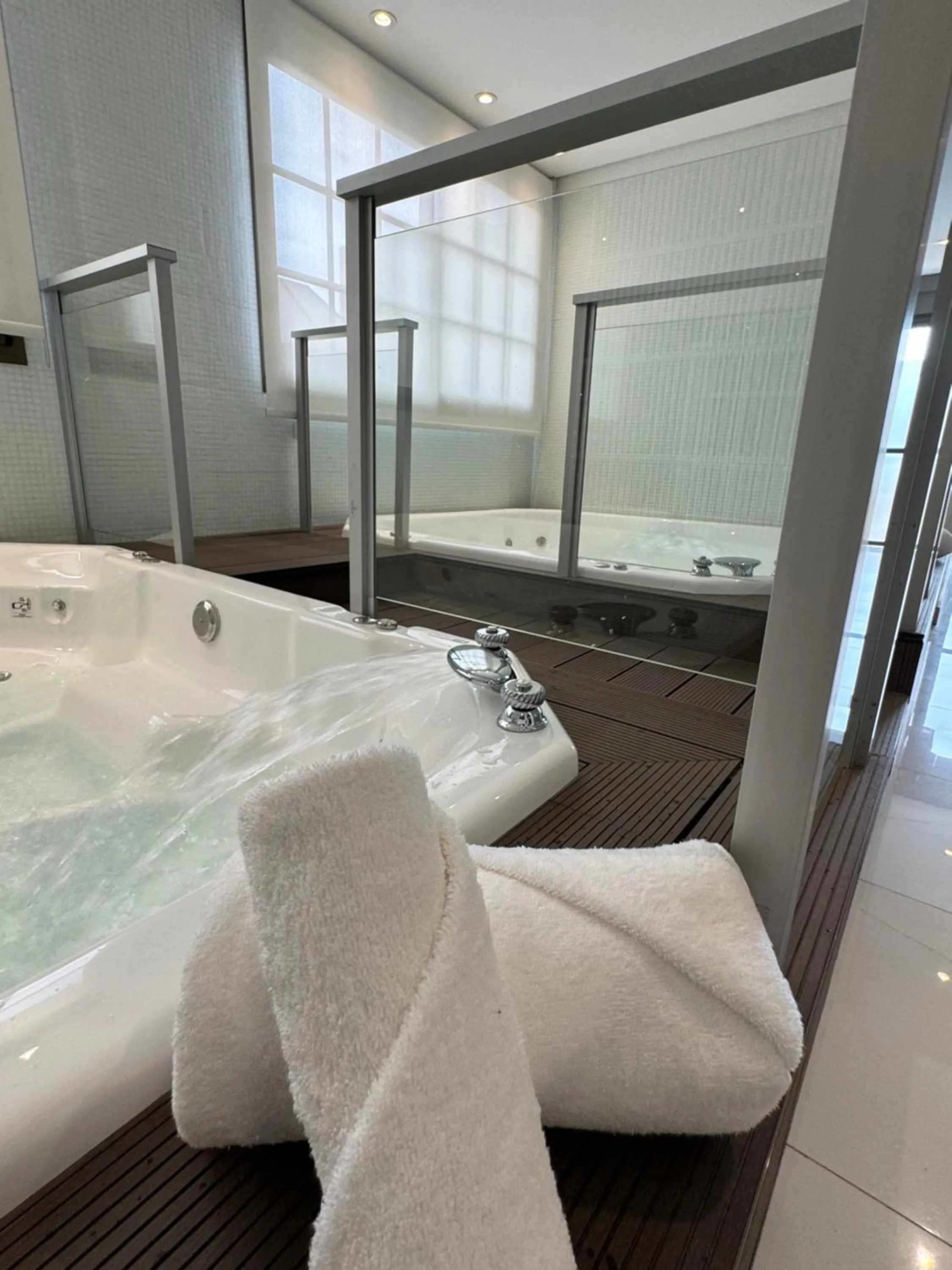 Hot Tub in Guemes Hotel & Spa