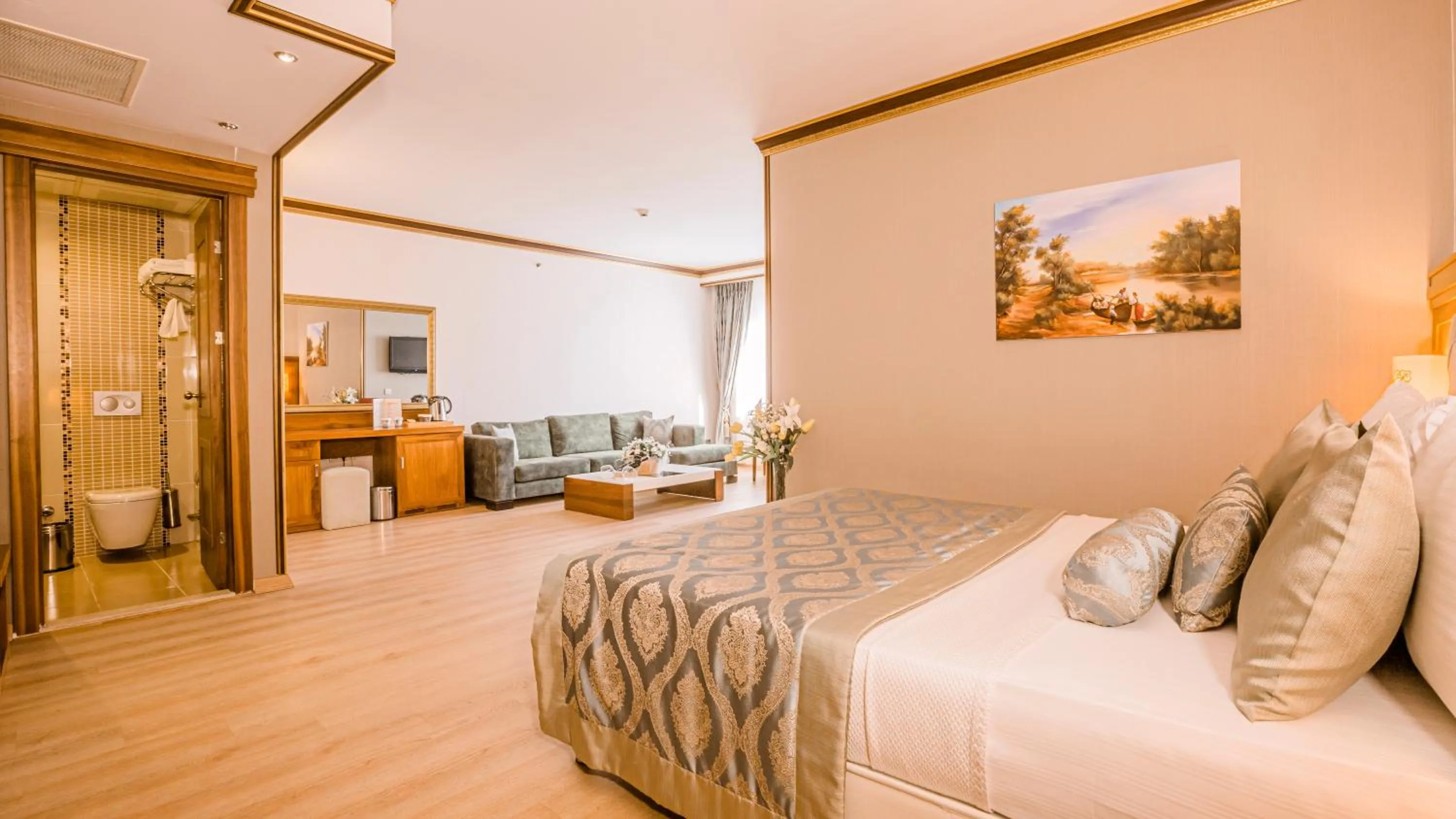 Bed in Yücesoy Liva Hotel Spa & Convention Center Mersin