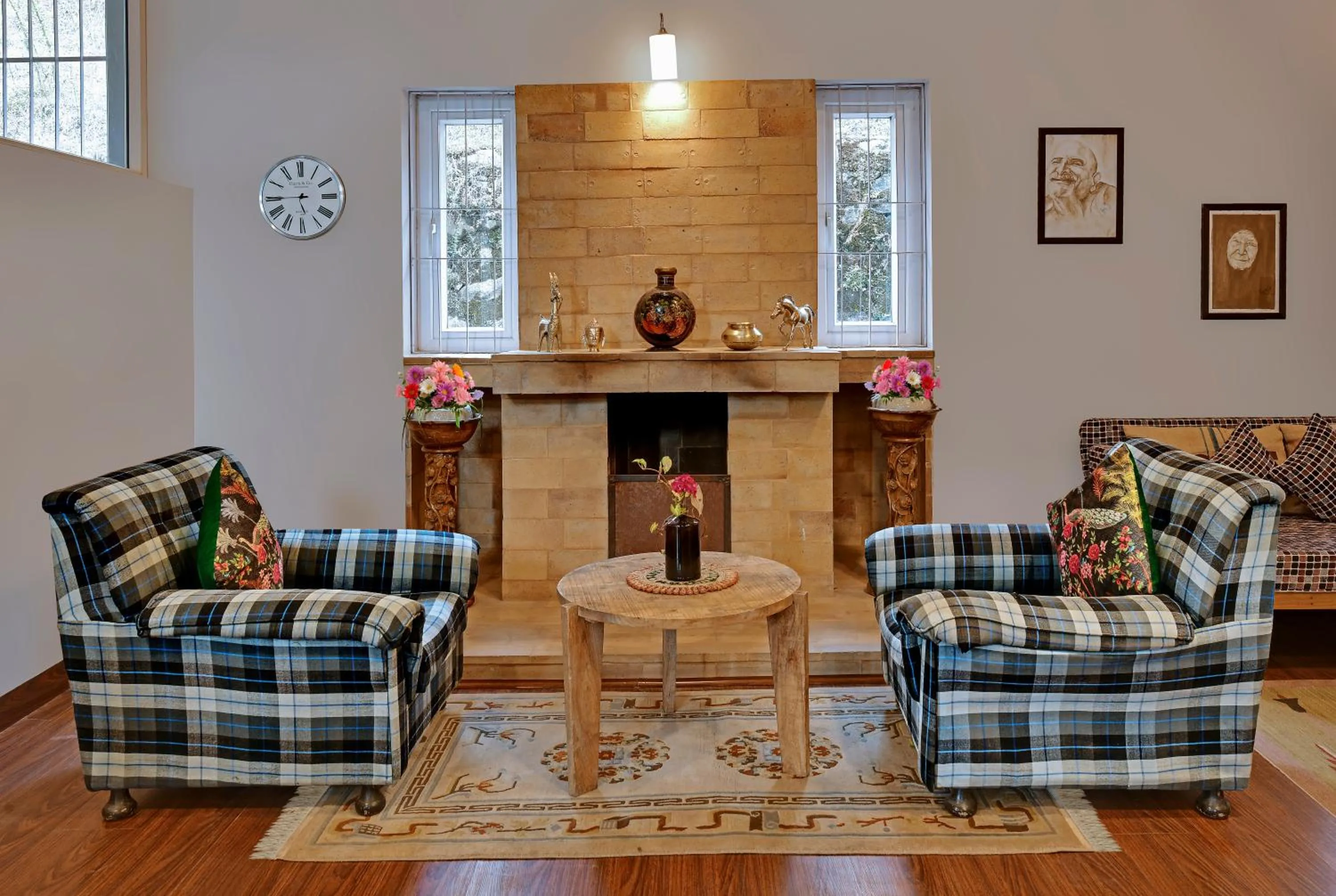 Living room in Larisa Resort, Mussoorie