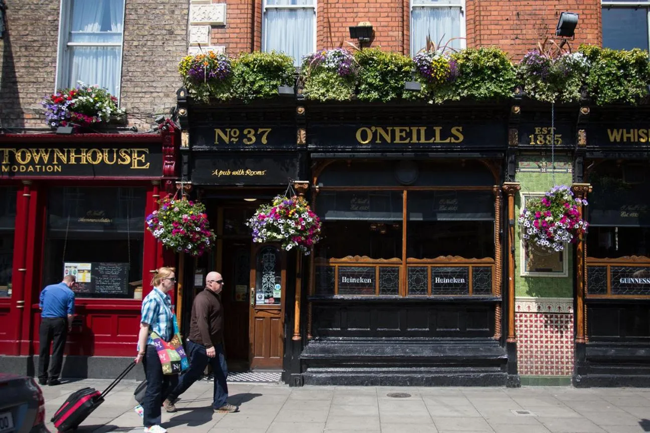 Facade/entrance in O'Neills Victorian Pub & Townhouse