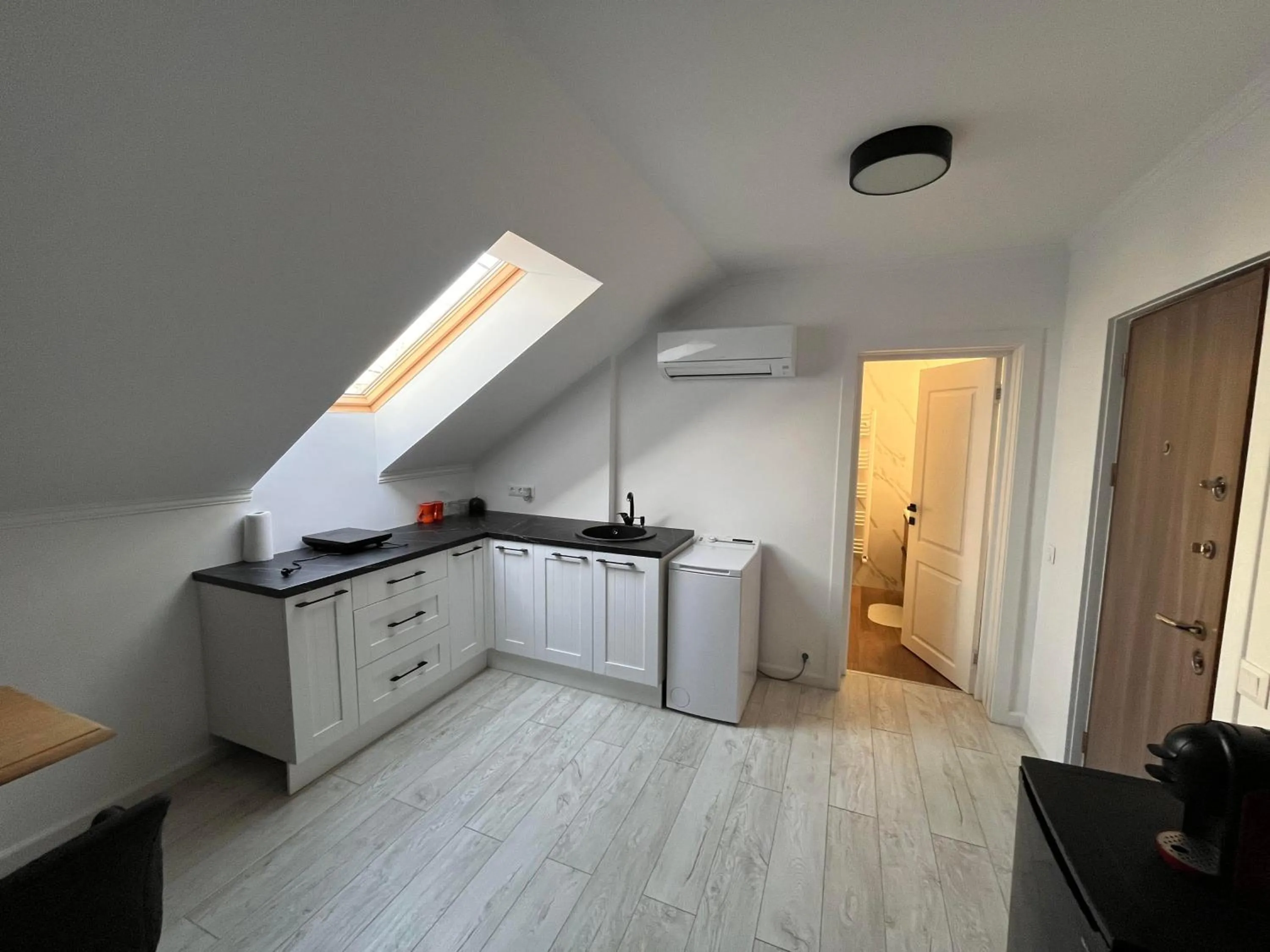 Lira Holiday Apartments