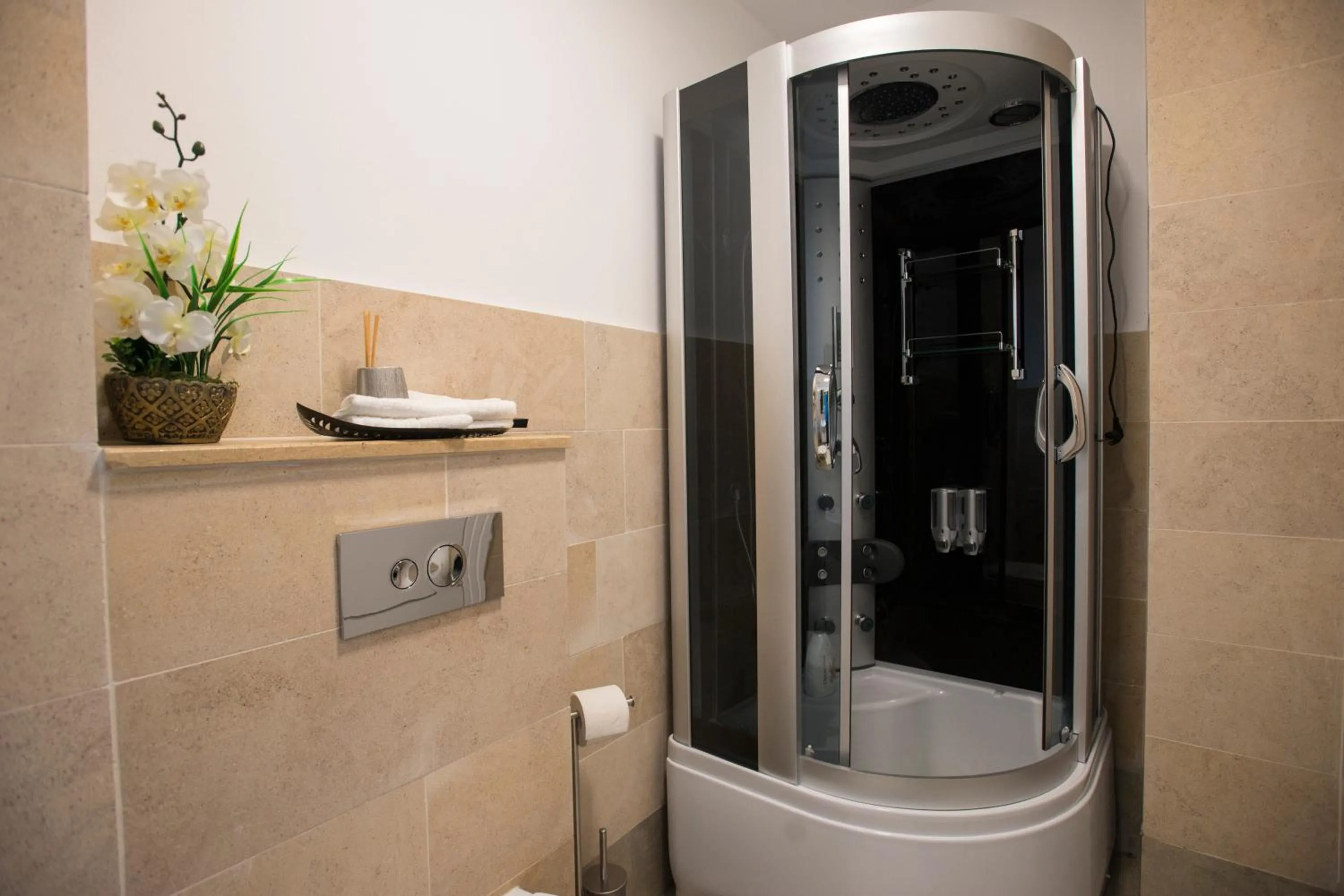 Lira Holiday Apartments