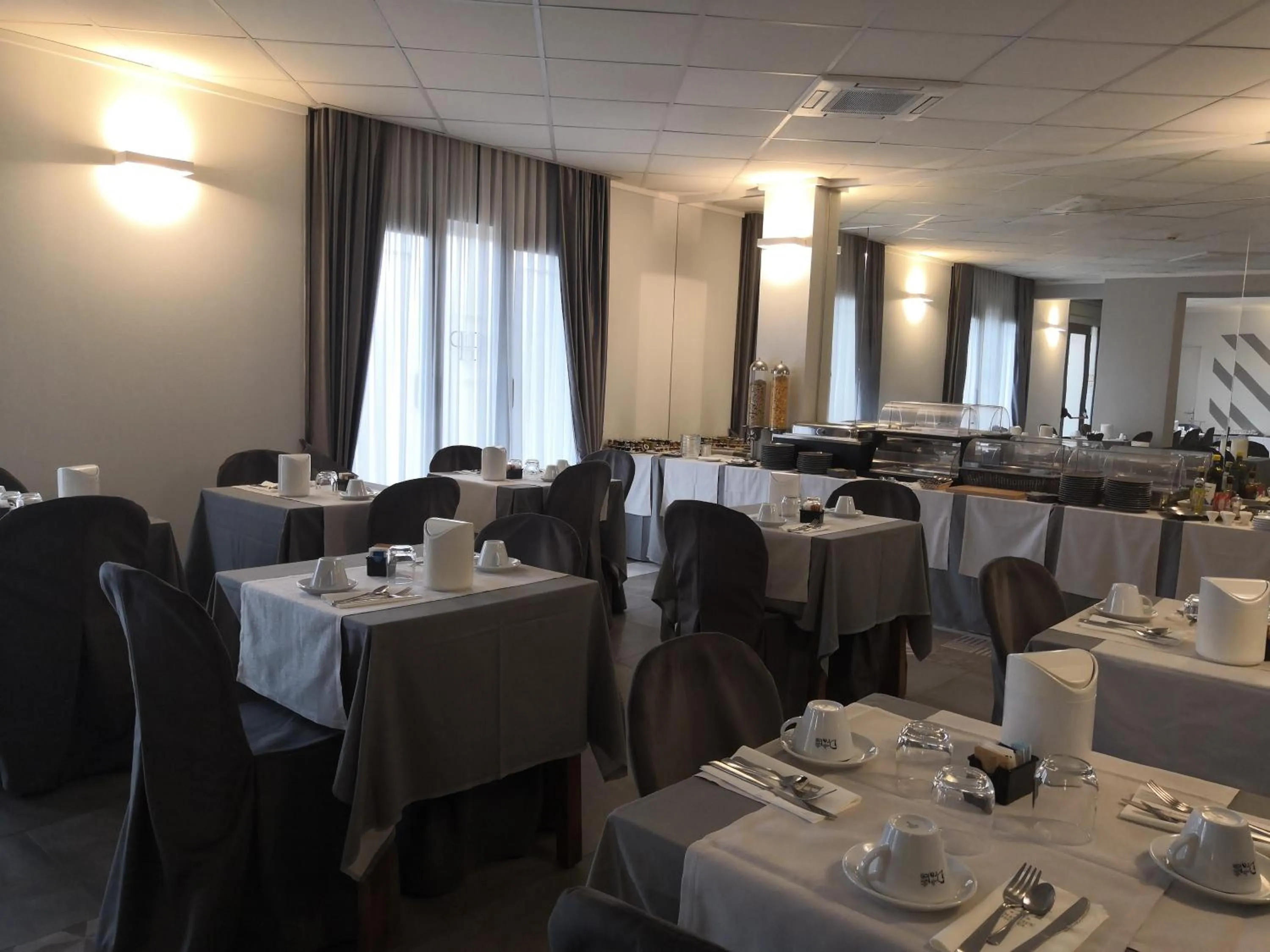 Breakfast in Hotel Principe