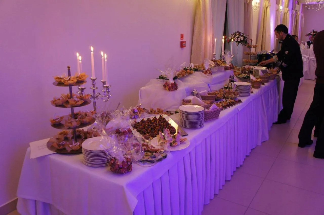 Food and drinks in Hotel Camelot