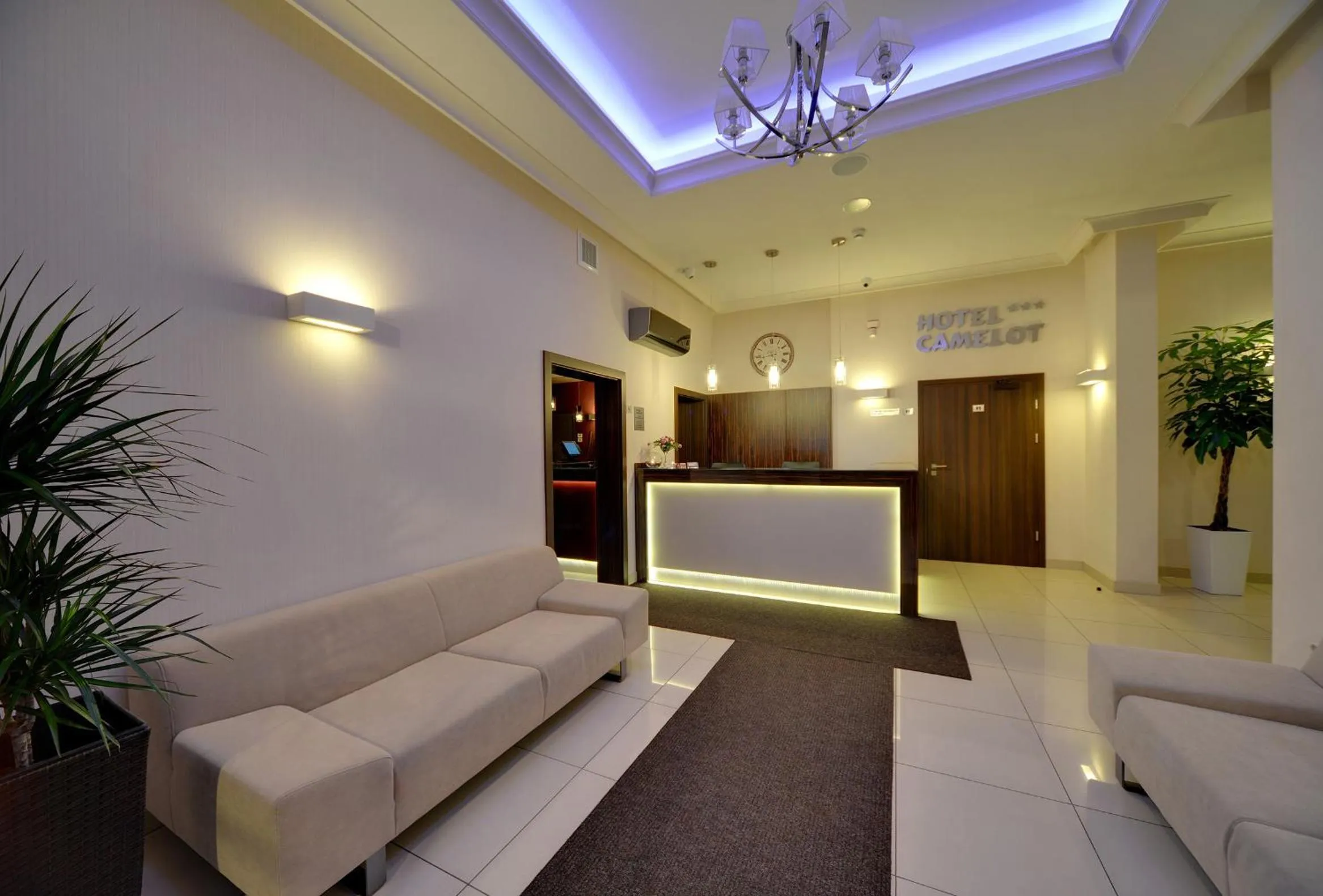 Lobby or reception in Hotel Camelot