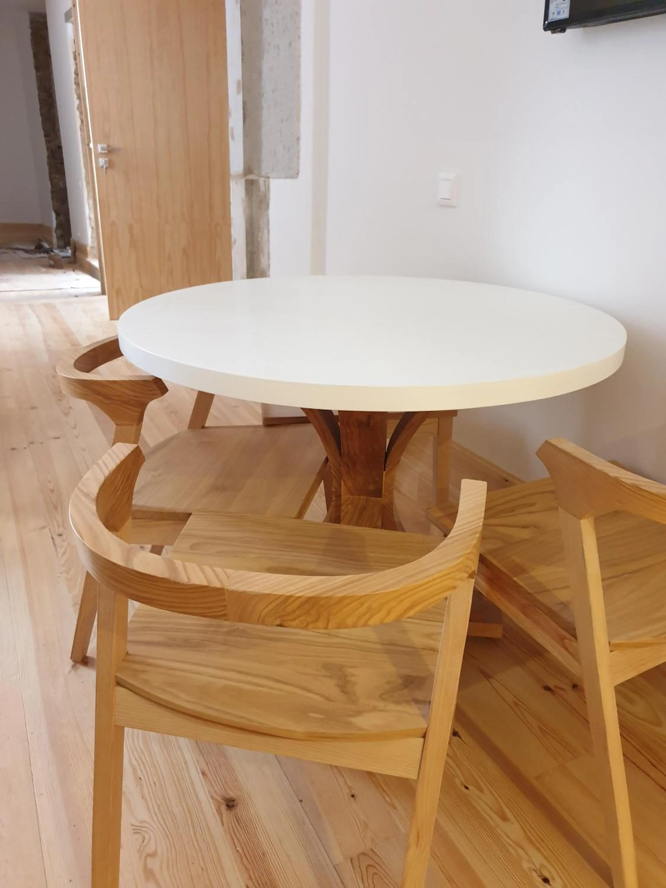 Living room in Casa da Baixa by PURUS